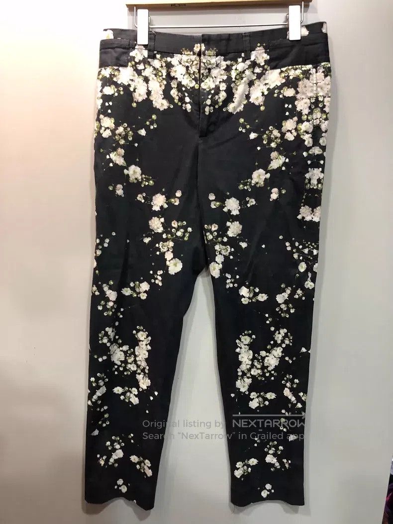 Givenchy Givenchy Floral Print Pants Size US 34 / EU 50 - 1 Thumbnail