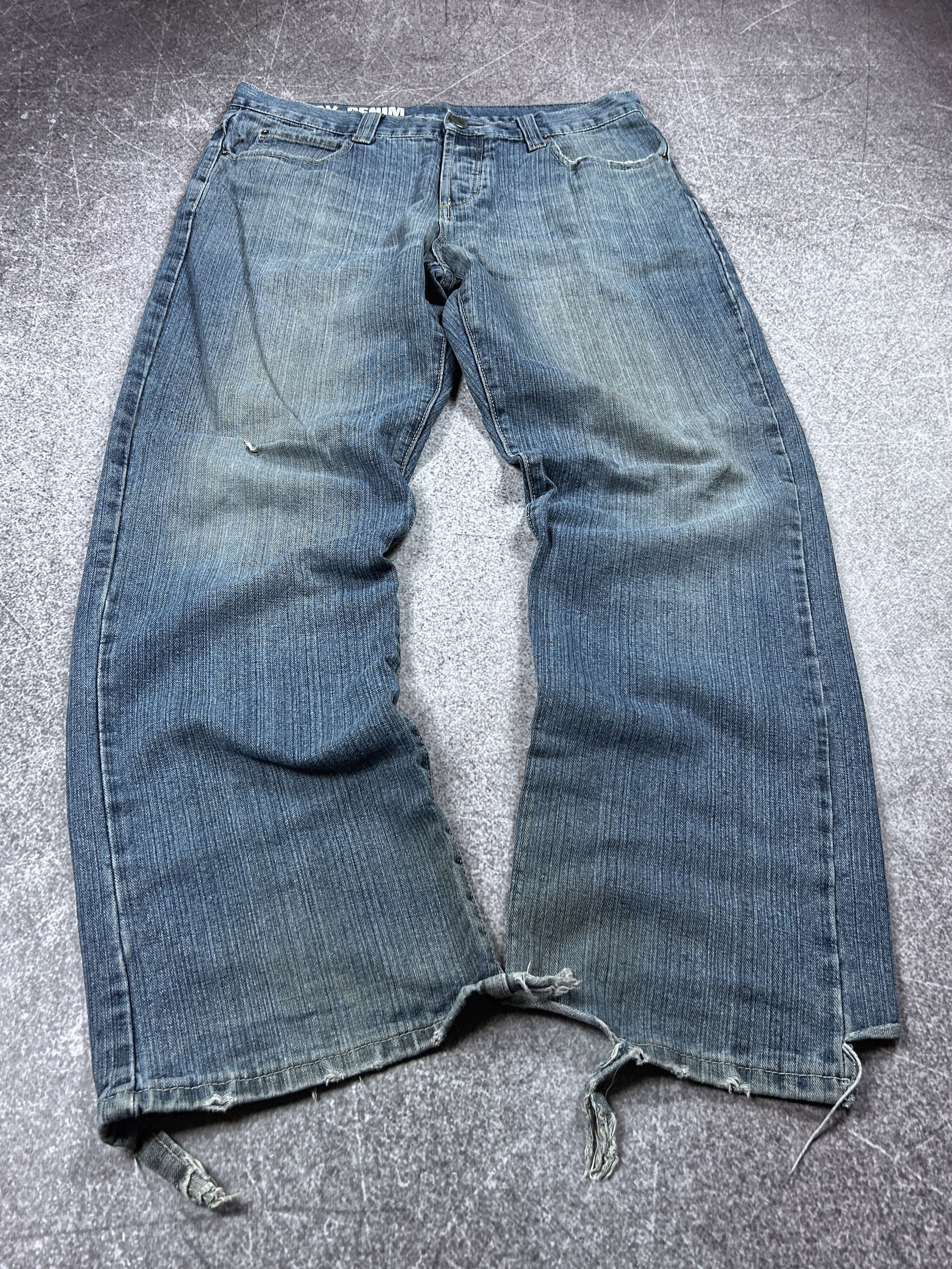 VTG Baggy Rap SK8 JNCO Balenci Style Washed Jeans Y2K