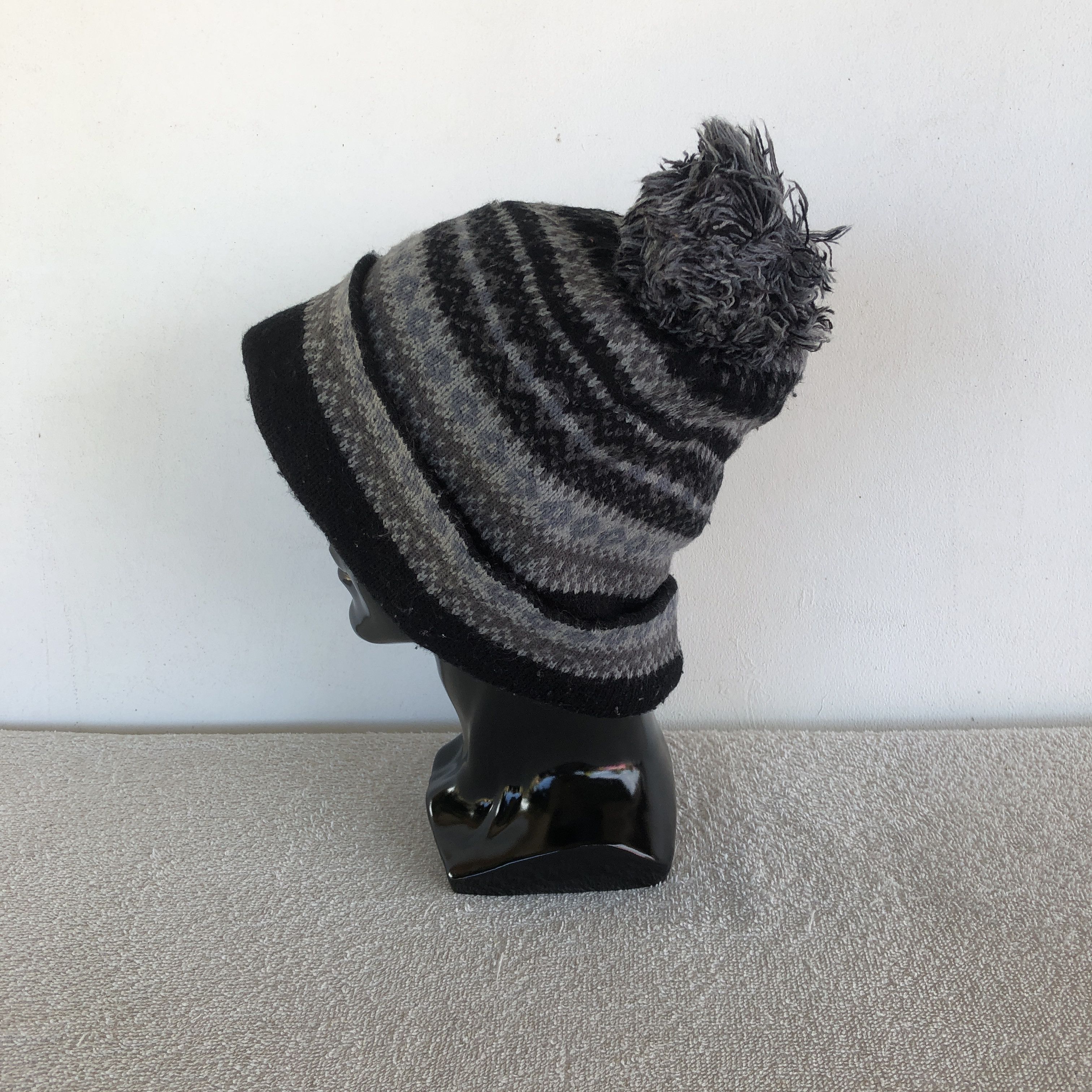 Japanese Brand Vintage 90s Knit Beanie Pom Pom Snow Caps Hats Size ONE SIZE - 4 Thumbnail