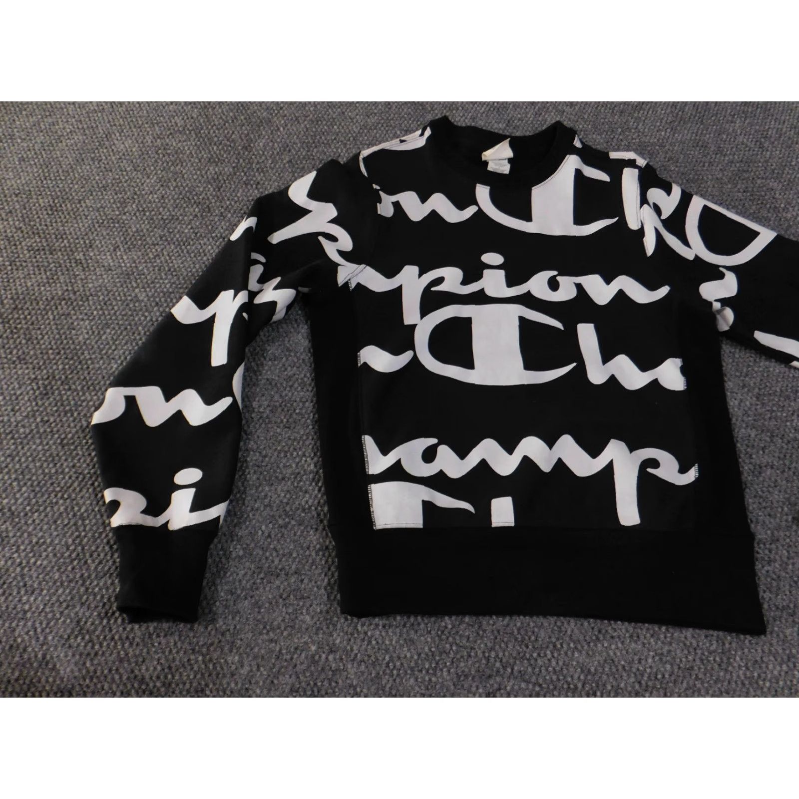 Champion Champion Sweatshirt Mens Small Black Reverse Weave Logo Crewneck Long Sleeve Pullover Knit Cotton Black Size S Regular Size US S / EU 44-46 / 1 - 3 Thumbnail