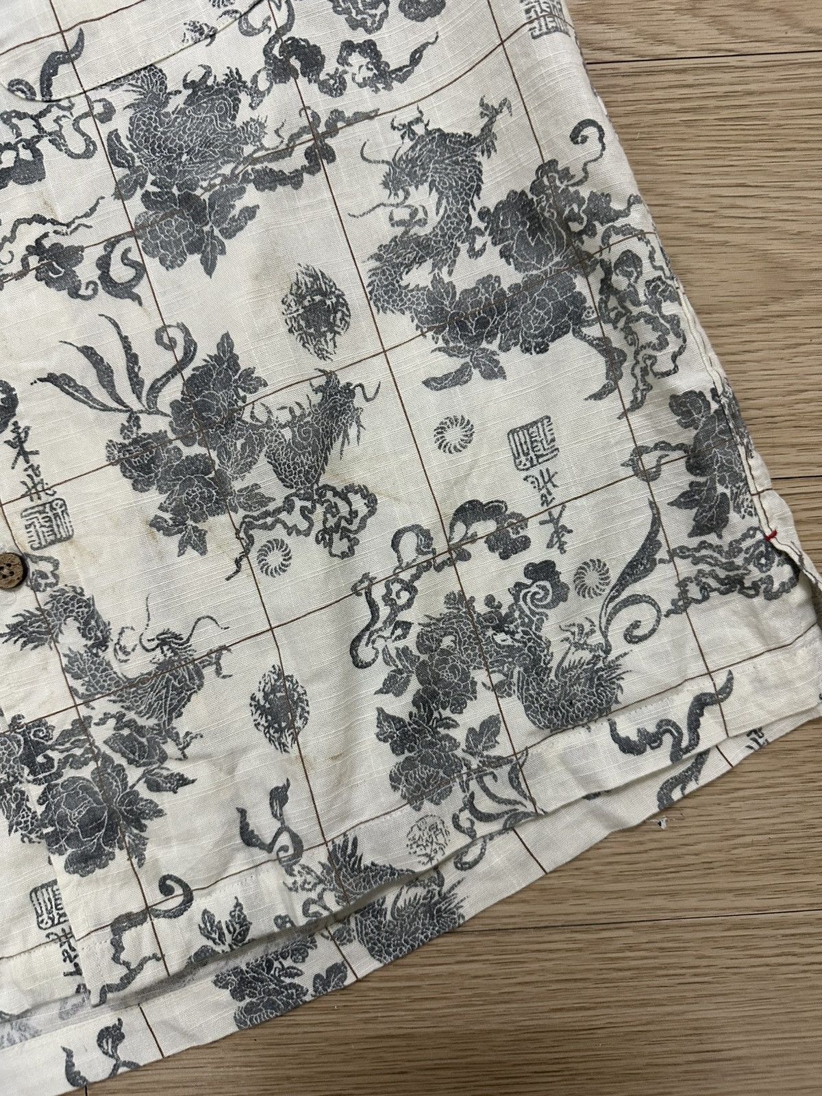 Michiko Koshino × Michiko Koshino London Rare And Beautiful Michiko London Dragon Full Print Shirt Size US M / EU 48-50 / 2 - 10 Thumbnail