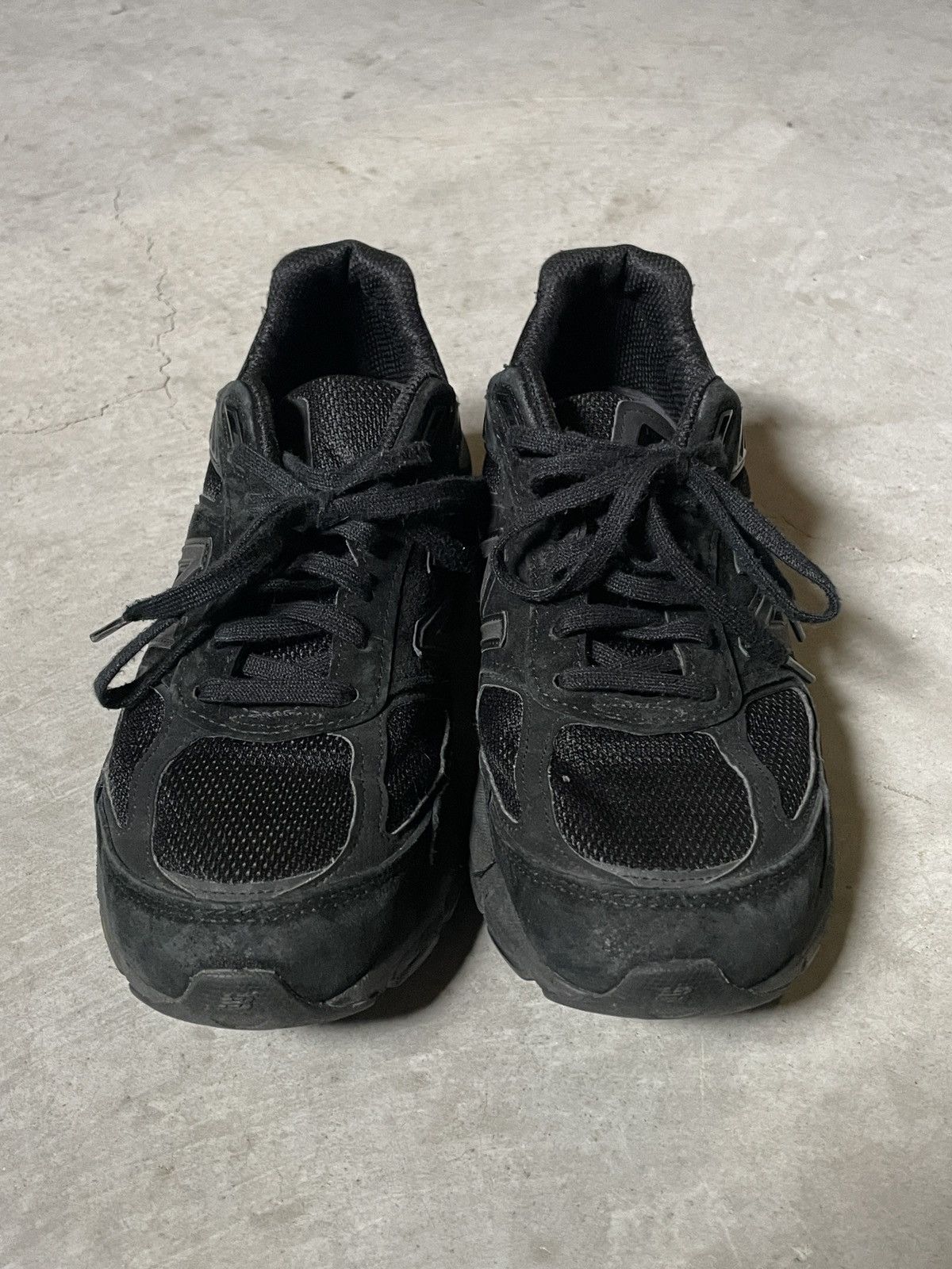 New Balance New Balance 990v5 “Triple Black” Size US 9.5 / EU 42-43 - 2 Thumbnail