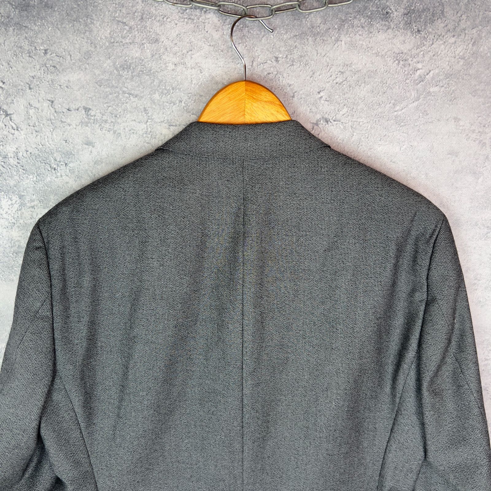 Hugo Boss Hugo Boss Men's Blazer Size US 38R Gray Cupro Long Sleeve` Size 38R - 5 Thumbnail