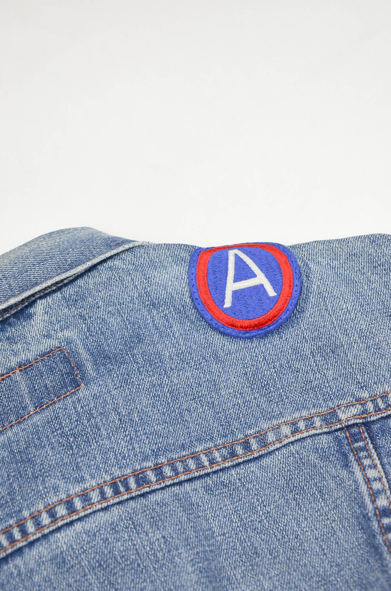 Levi's Levi’s Strauss & Co. Denim Patch Jacket – Women’s M Size M / US 6-8 / IT 42-44 - 11 Thumbnail