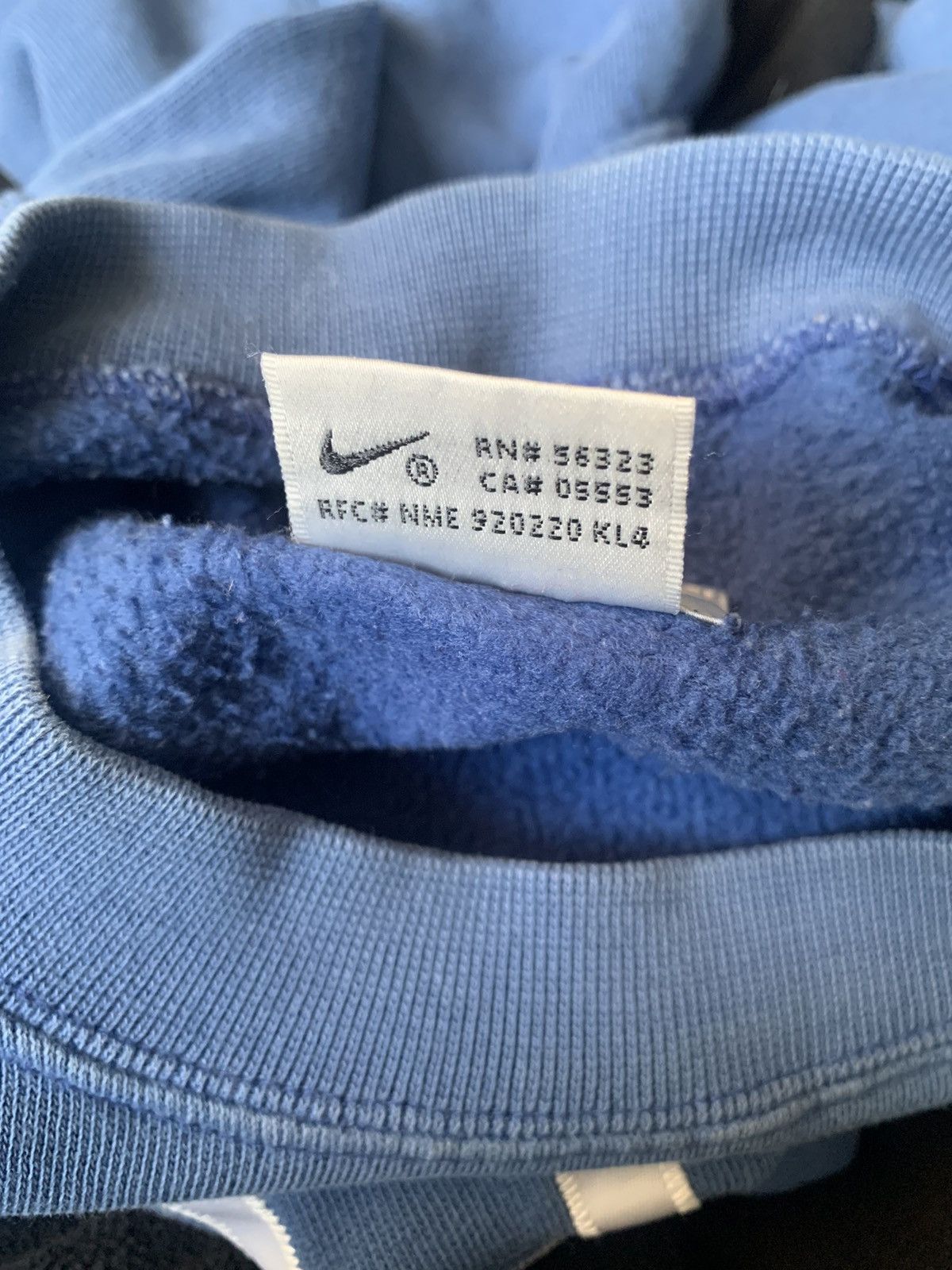 Vintage Vintage Nike big logo sweatshirt Size US S / EU 44-46 / 1 - 7 Thumbnail