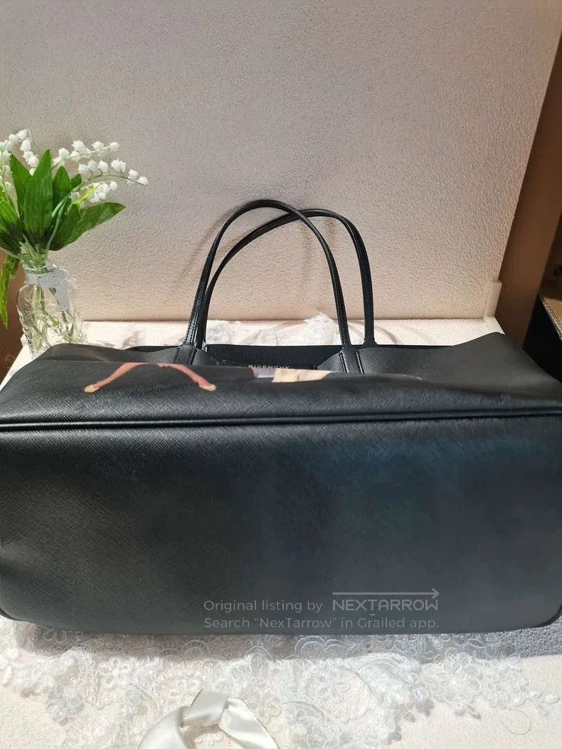 Givenchy Givenchy Deer Tote Bag Large. Size ONE SIZE - 4 Thumbnail