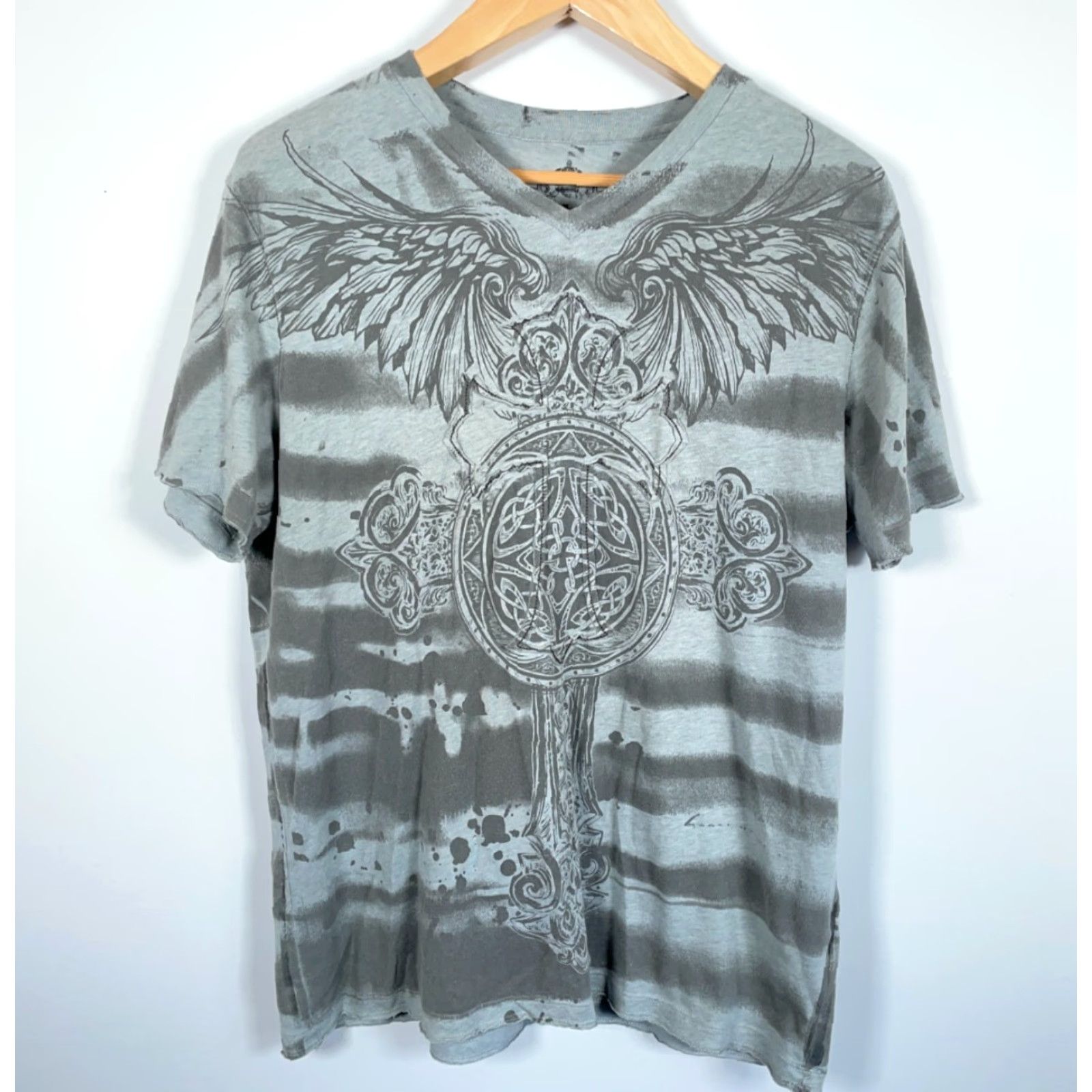 Affliction VINTAGE Helix T-Shirt Gray XL Men’s Slim Graphic Print Tribal Wings V-Neck Crew Neck Short Sleeve 2000s MMA Rock Grunge Style Size US XL / EU 56 / 4 - 2 Thumbnail
