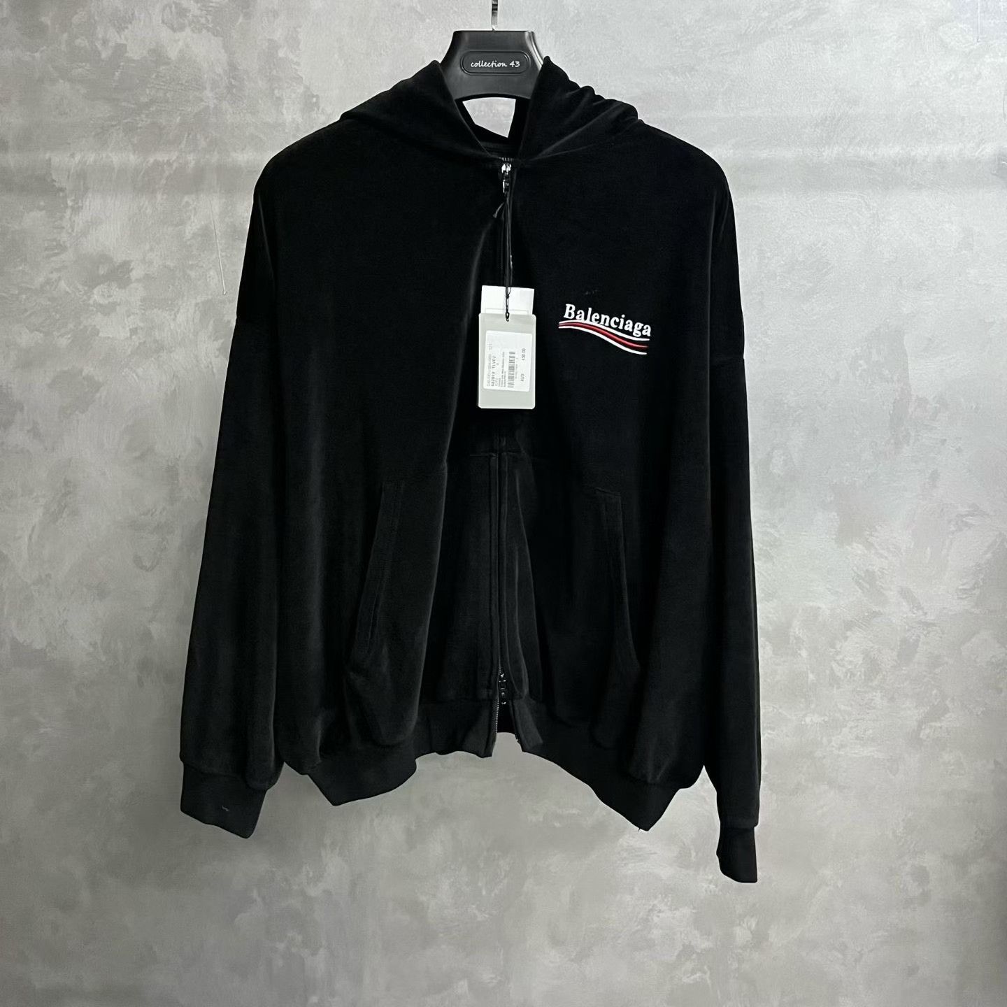 Balenciaga Balenciaga Retro Printed Hoodie S Men Size US S / EU 44-46 / 1 - 1 Thumbnail