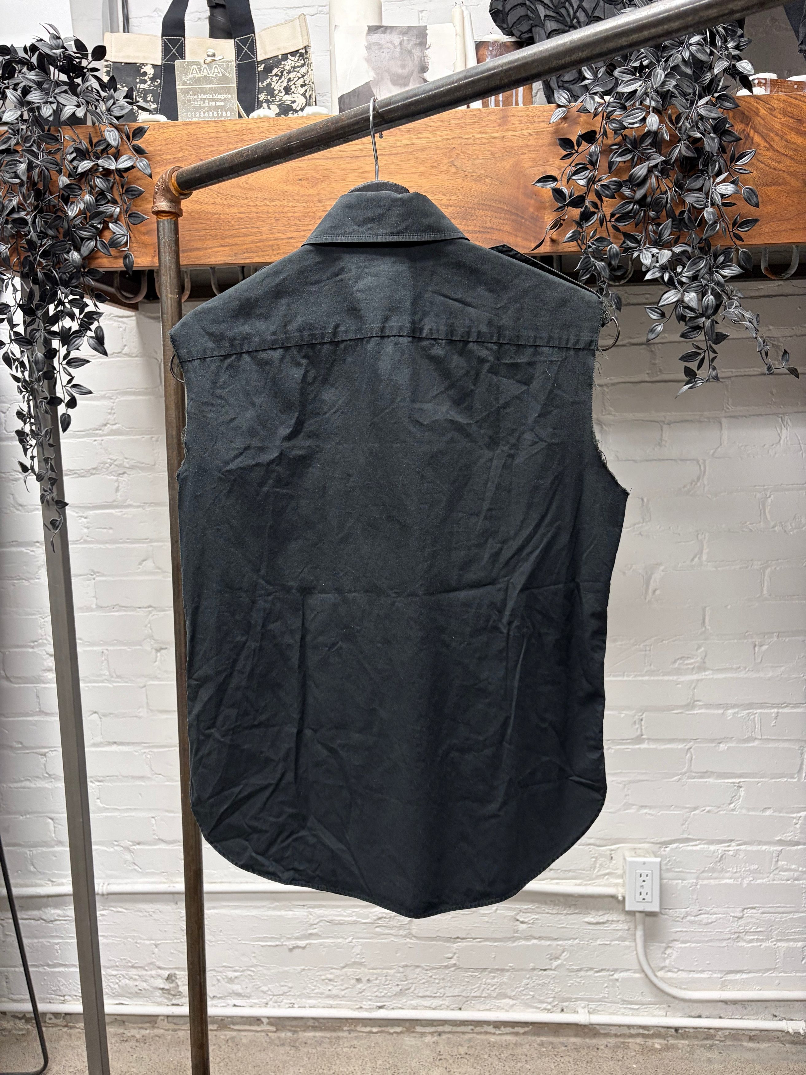 Number (N)ine SS2004 Number (N)ine ‘Dream Baby Dream’ Punk Cutoff D-Ring Shirt Size US L / EU 52-54 / 3 - 4 Thumbnail