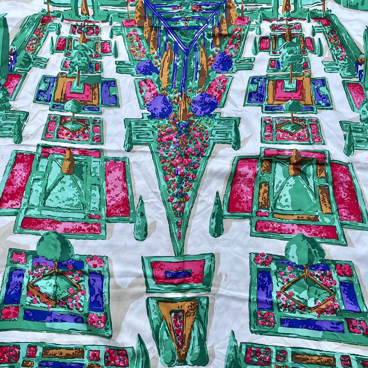 Designer × Vintage Christian Fischbacher Jardins Silk Scarf Size ONE SIZE - 5 Thumbnail