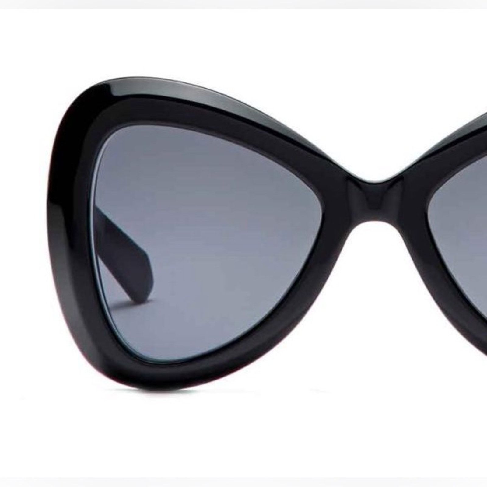 Valentino New! Valentino V GOLD III VLS 138A Sunglasses, Authentic Size ONE SIZE - 6 Thumbnail