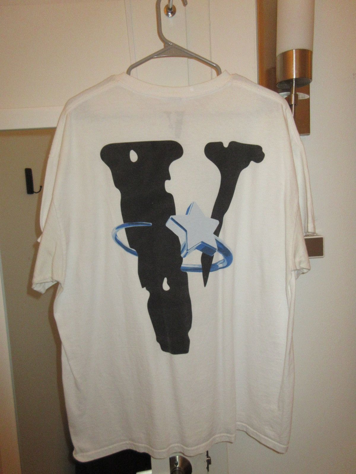 Vlone Pop Smoke Vlone T Shirt (Rare) Size US XL / EU 56 / 4 - 2 Thumbnail