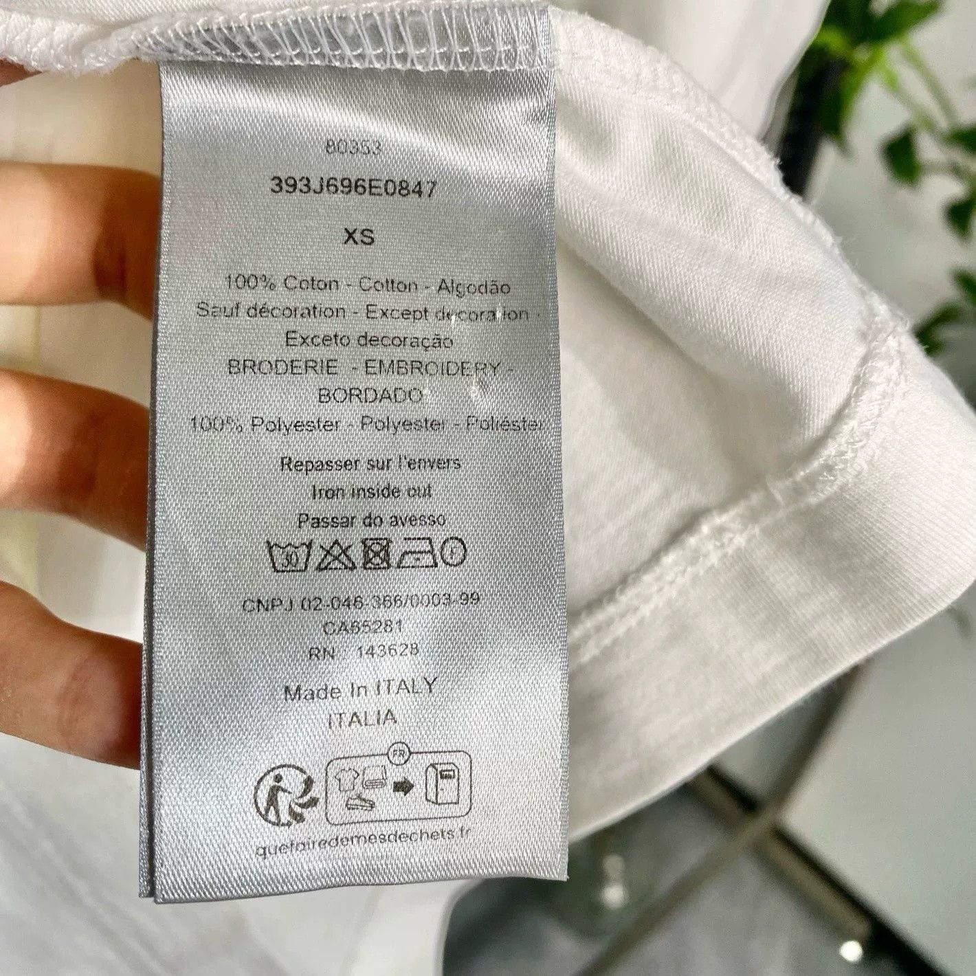 Dior Dior White XS T-shirt w/ Green Logo Size US XS / EU 42 / 0 - 4 Thumbnail