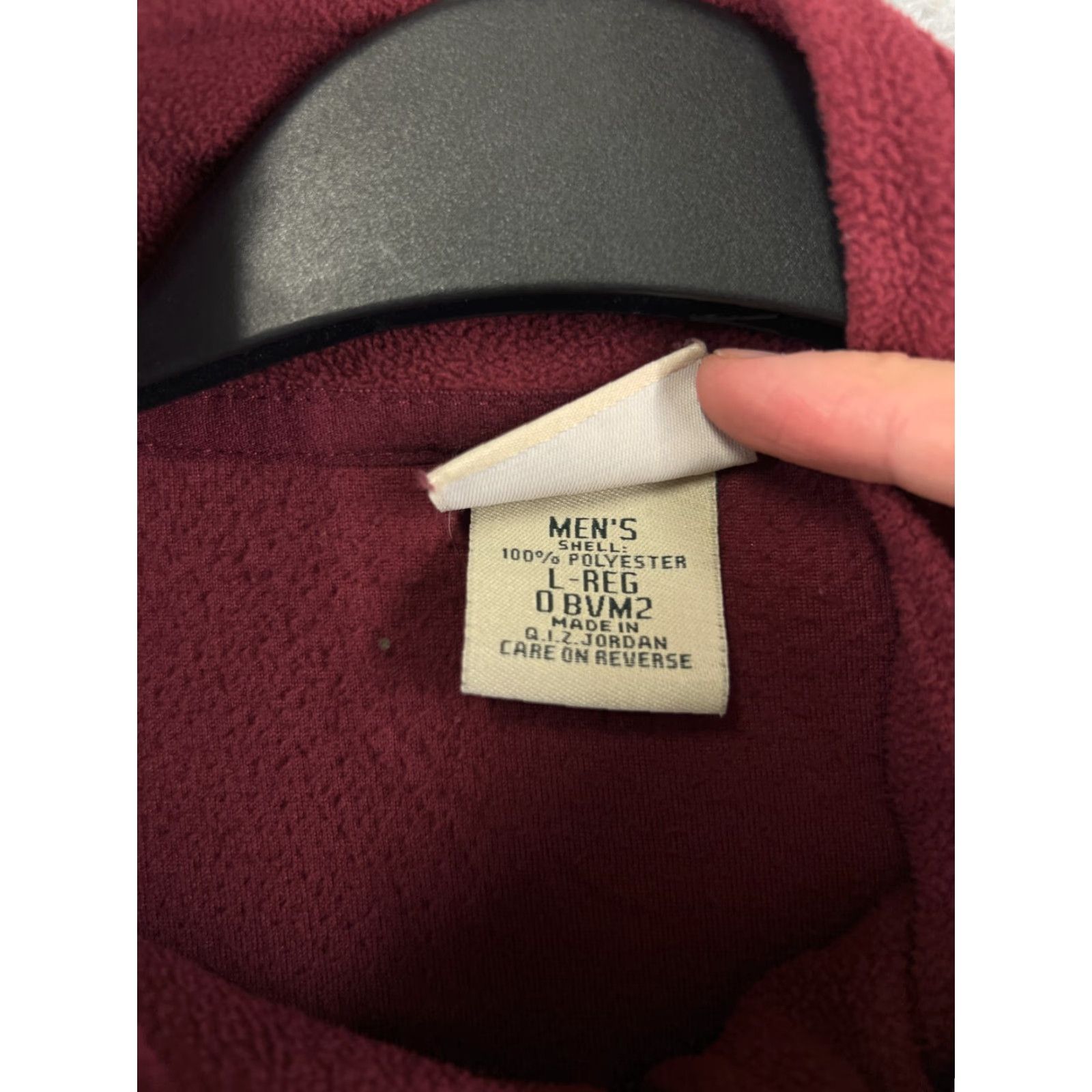 Vintage LL Bean Sweater Mens Large Red Long Sleeve 1/4 Zip Fleece 100% Polyester Pocket Size US L / EU 52-54 / 3 - 5 Thumbnail