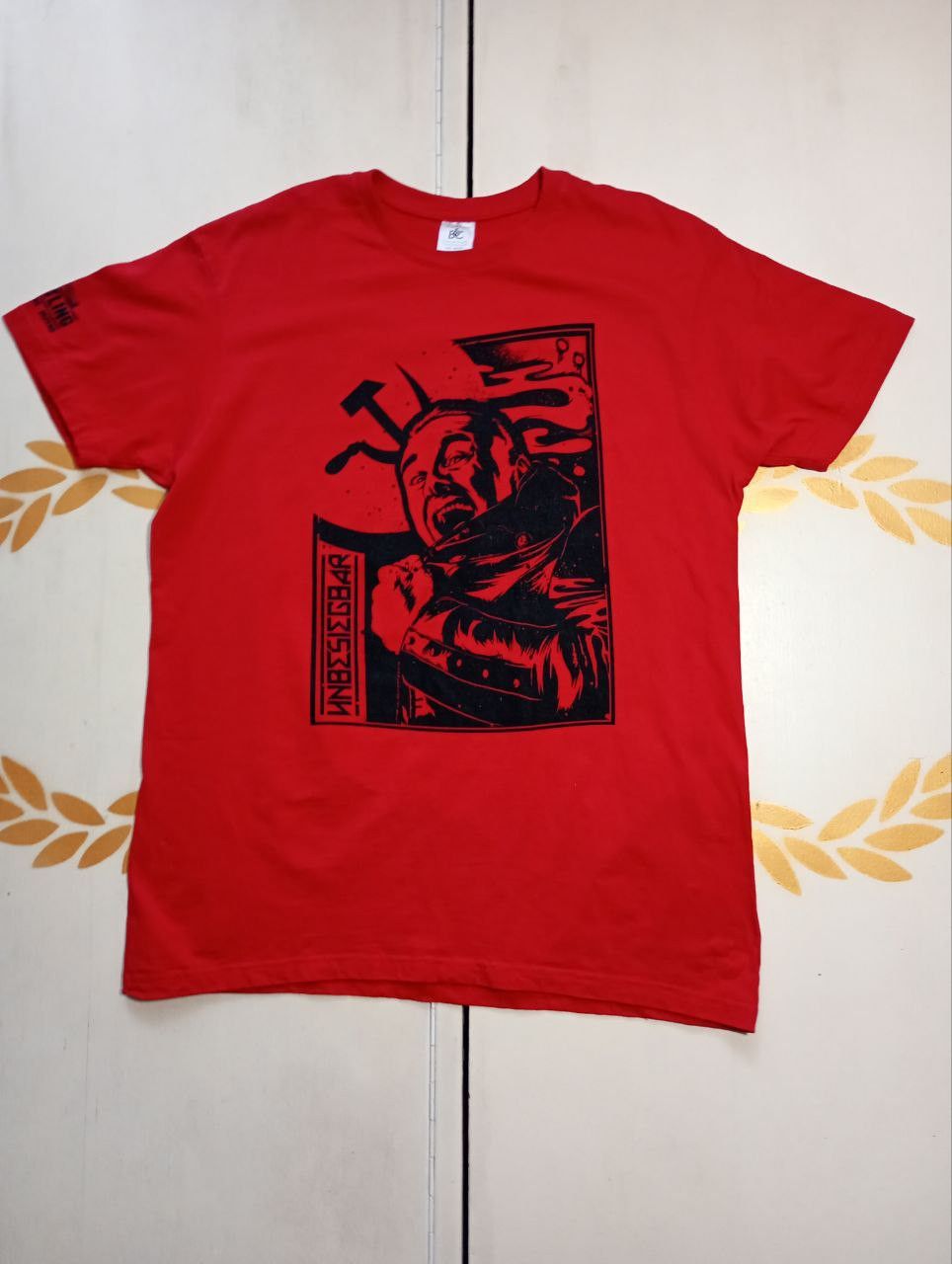 WWE Unbesiegbar WWE B&C T-Shirt Size US XL / EU 56 / 4 - 2 Thumbnail