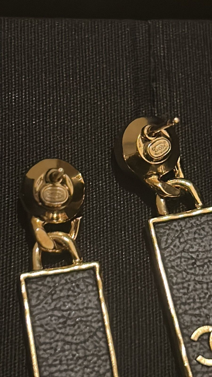 Chanel Chanel Logo Rectangle Plate Earring Size ONE SIZE - 7 Thumbnail