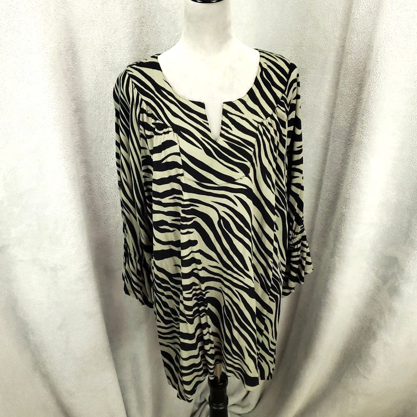 Vintage VINTAGE? No — New Womens Blouse Tunic Top 0X Black Gray Zebra Animal Print Pattern NWT We Be Bop Blouse Size XL / US 12-14 / IT 48-50 - 2 Thumbnail