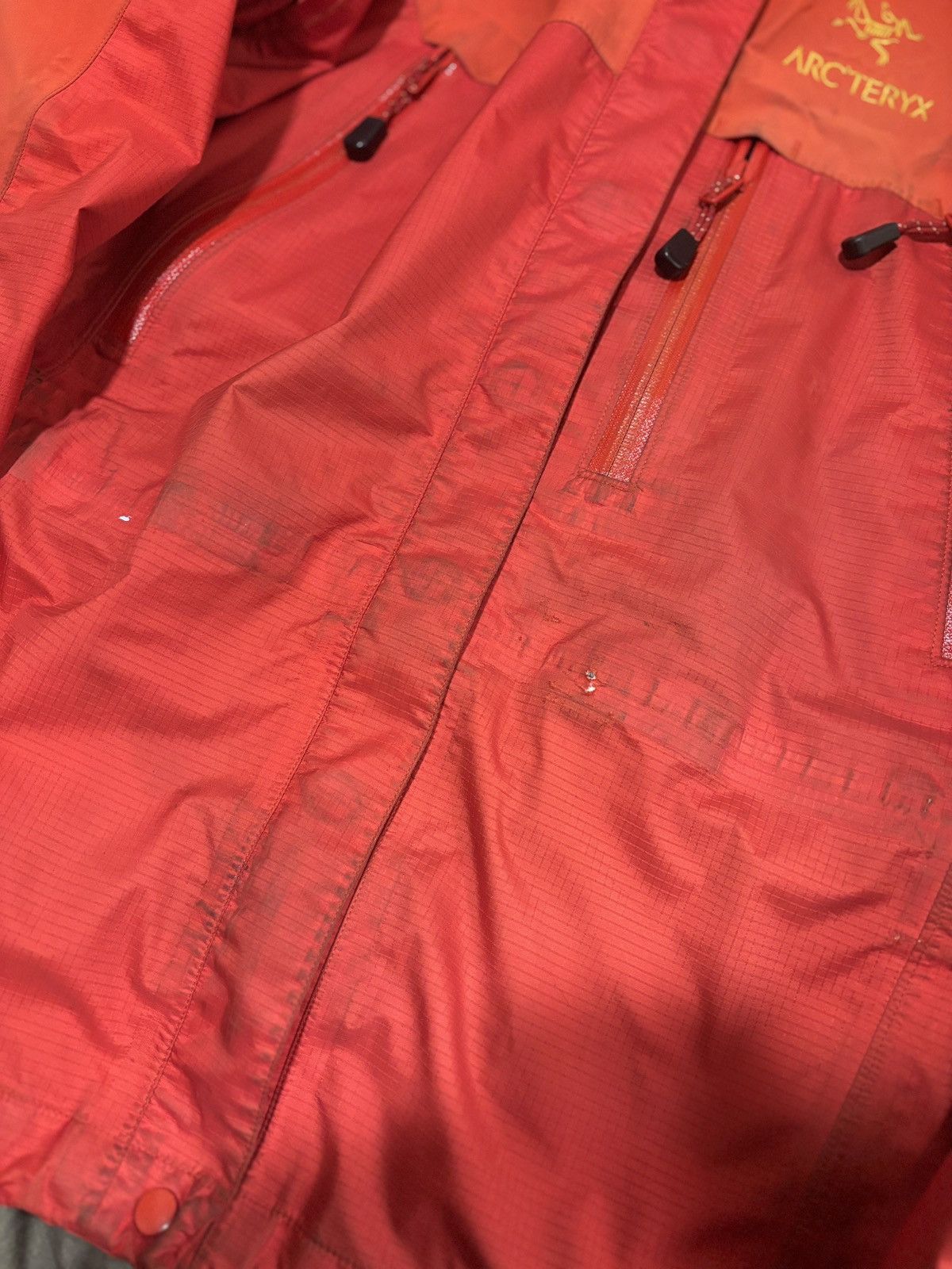 Arc'teryx Vintage 90s Arc'teryx Molten + Gold Theta LT Goretex Jacket Size US M / EU 48-50 / 2 - 7 Thumbnail