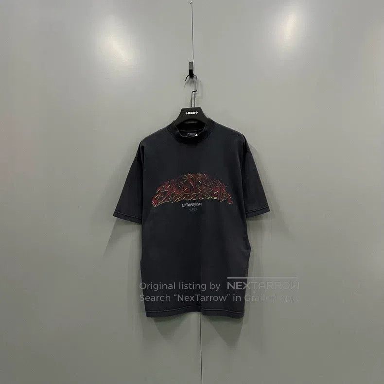 Balenciaga Balenciaga Black distressed logo printed short sleeve Size US XS / EU 42 / 0 - 1 Thumbnail