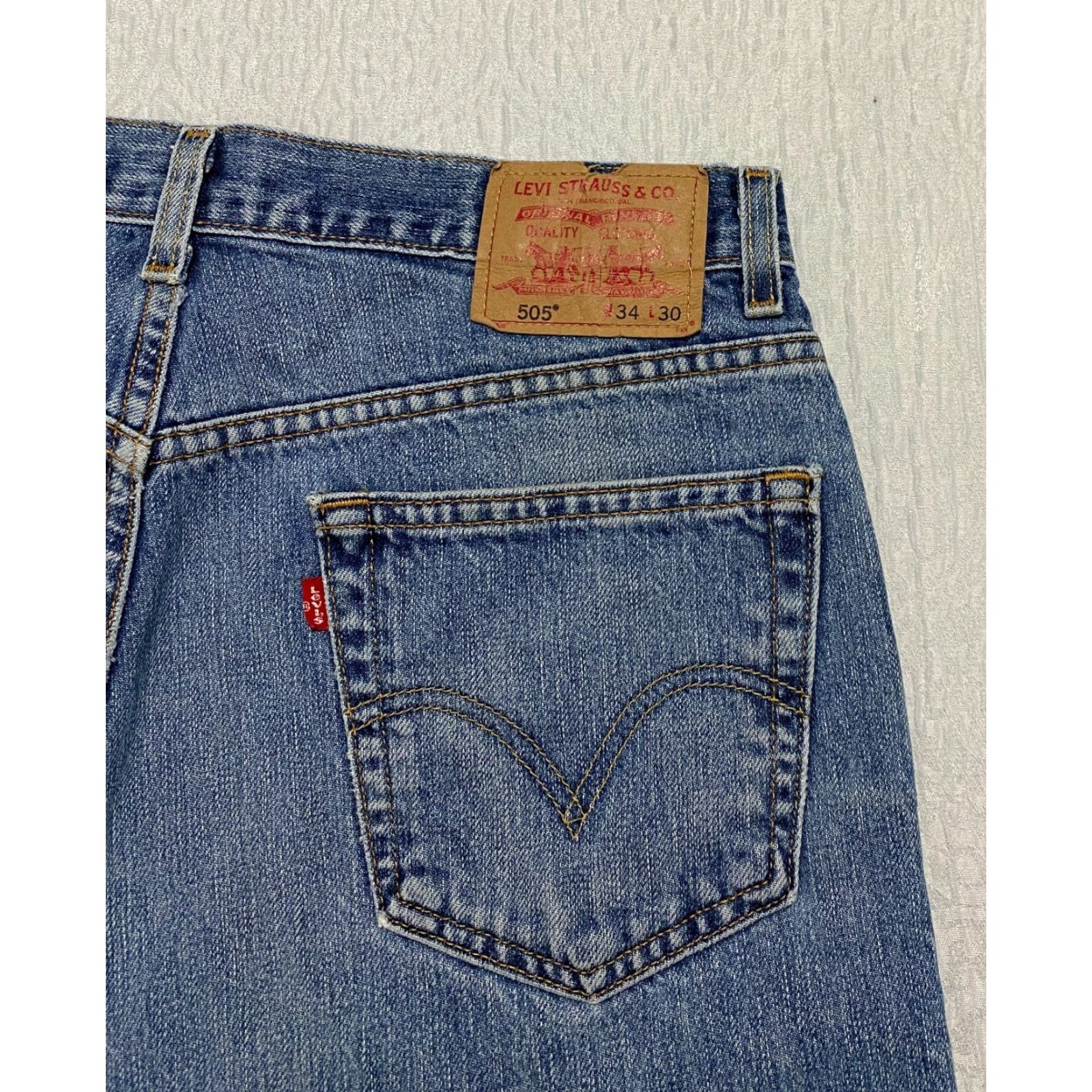 Levi's VINTAGE Levi's 505 Jeans Mens Regular Fit 34x30 Blue Denim 90s Straight 5-Pocket Design Blue Jeans Mens Regular Size US 34 / EU 50 - 3 Thumbnail