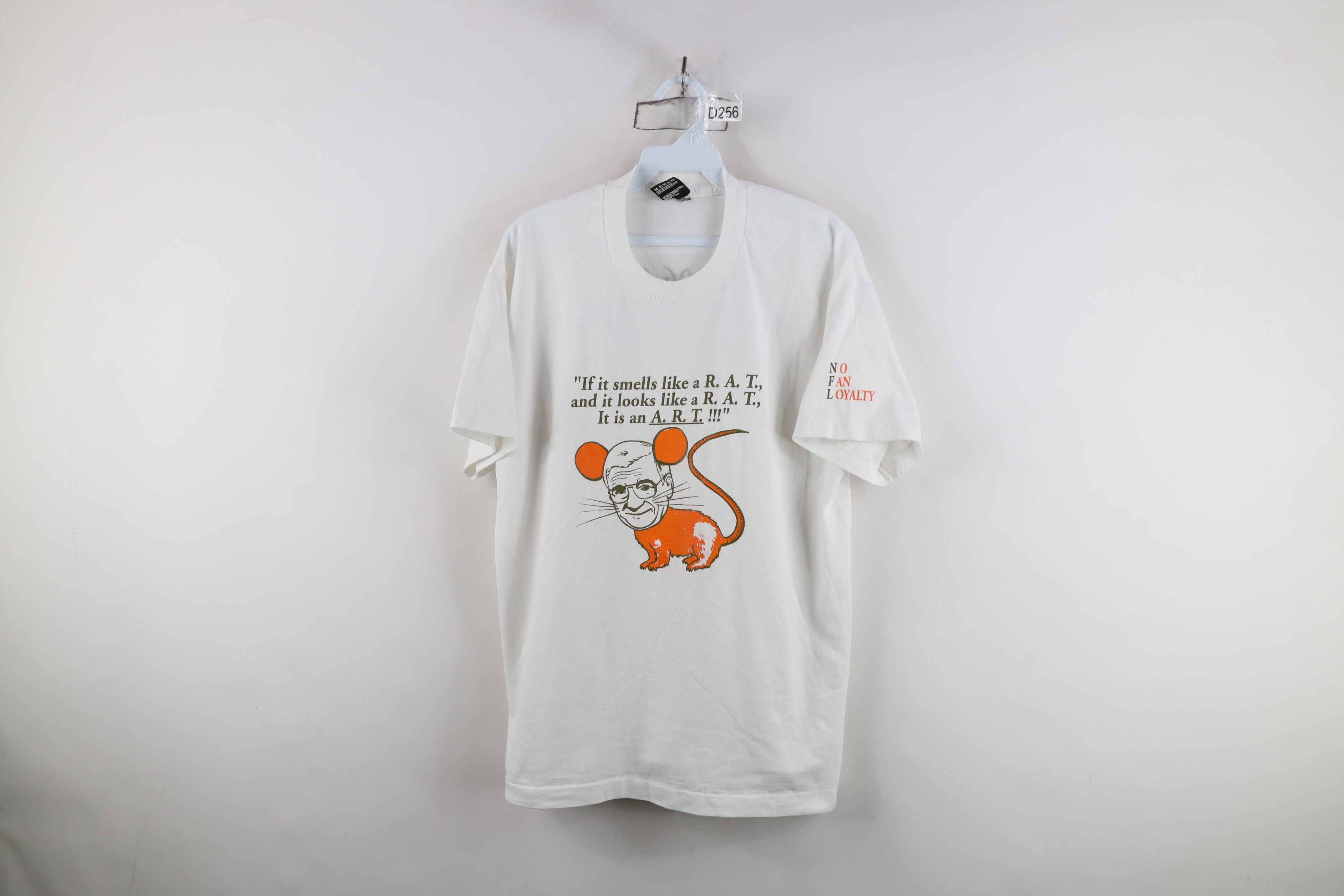 Vintage Vintage 90s Cleveland Browns Football Sell Out T-Shirt USA Size US L / EU 52-54 / 3 - 1 Thumbnail