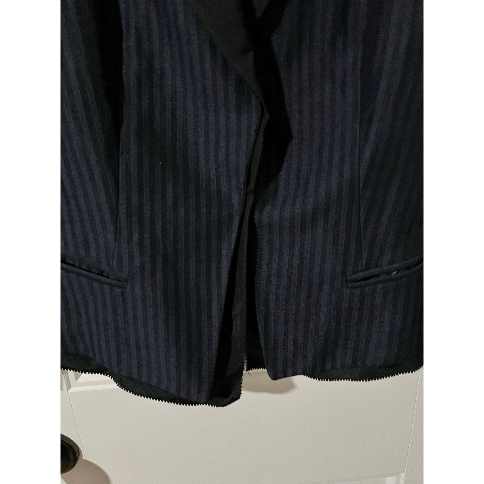DKNY DKNY Donna Karan New York Striped Trim Short Jacket Blazer Size XS / US 0-2 / IT 36-38 - 6 Thumbnail