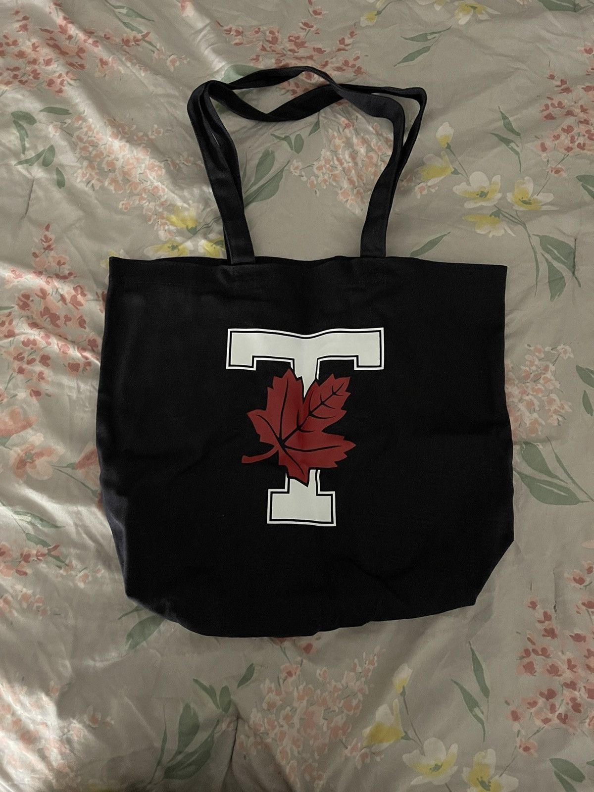 October's Very Own OVO University of Toronto Tote Bag Size ONE SIZE - 1 Thumbnail