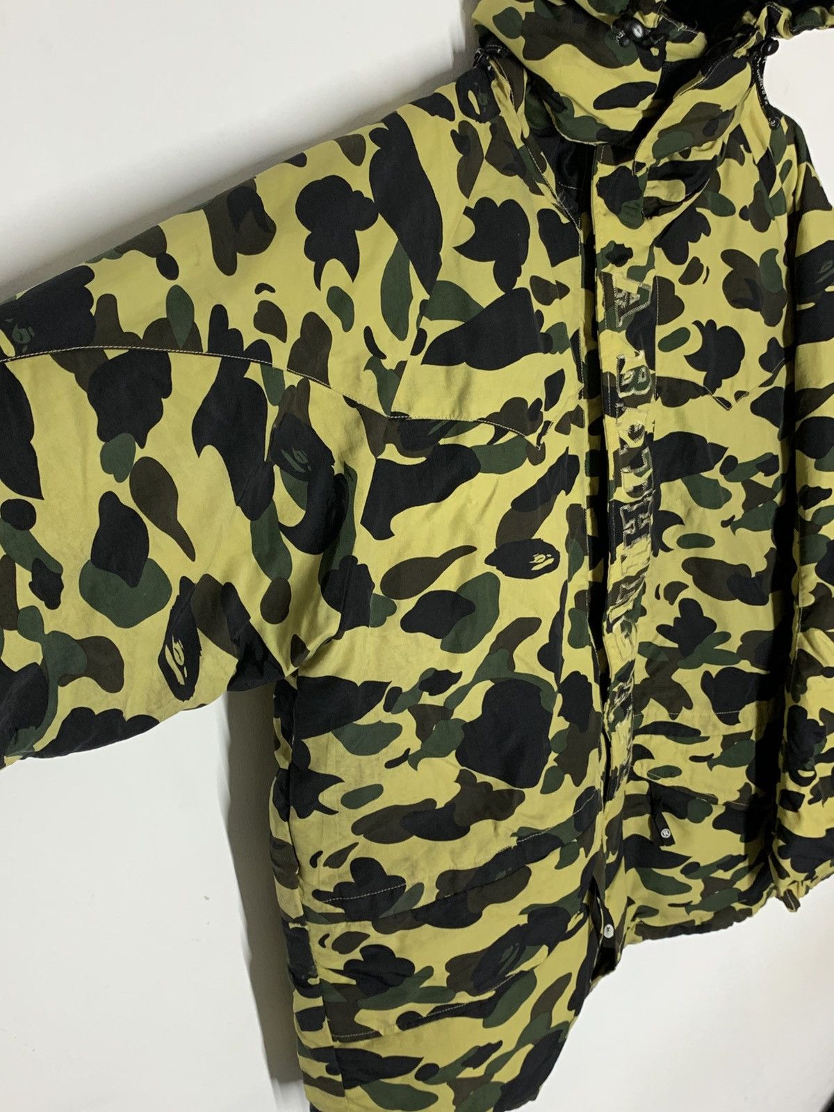Bape Vintage BAPE 1st Camo Snowboard Puffer Down Jacket Size US L / EU 52-54 / 3 - 3 Thumbnail