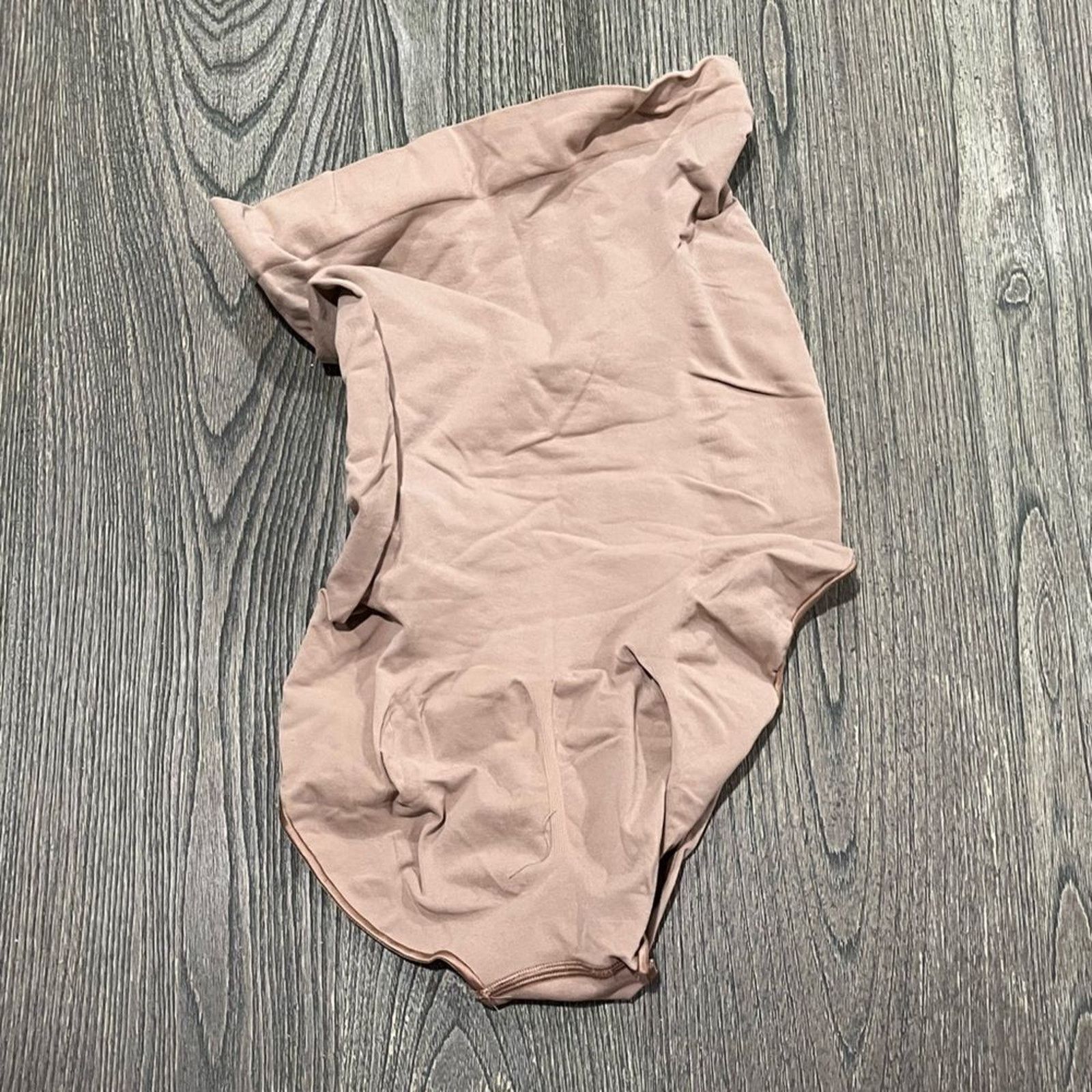 SKIMS NWOT Skims Shapewear Seamless Sculpt High Waisted Brief SzXL Size ONE SIZE - 3 Thumbnail