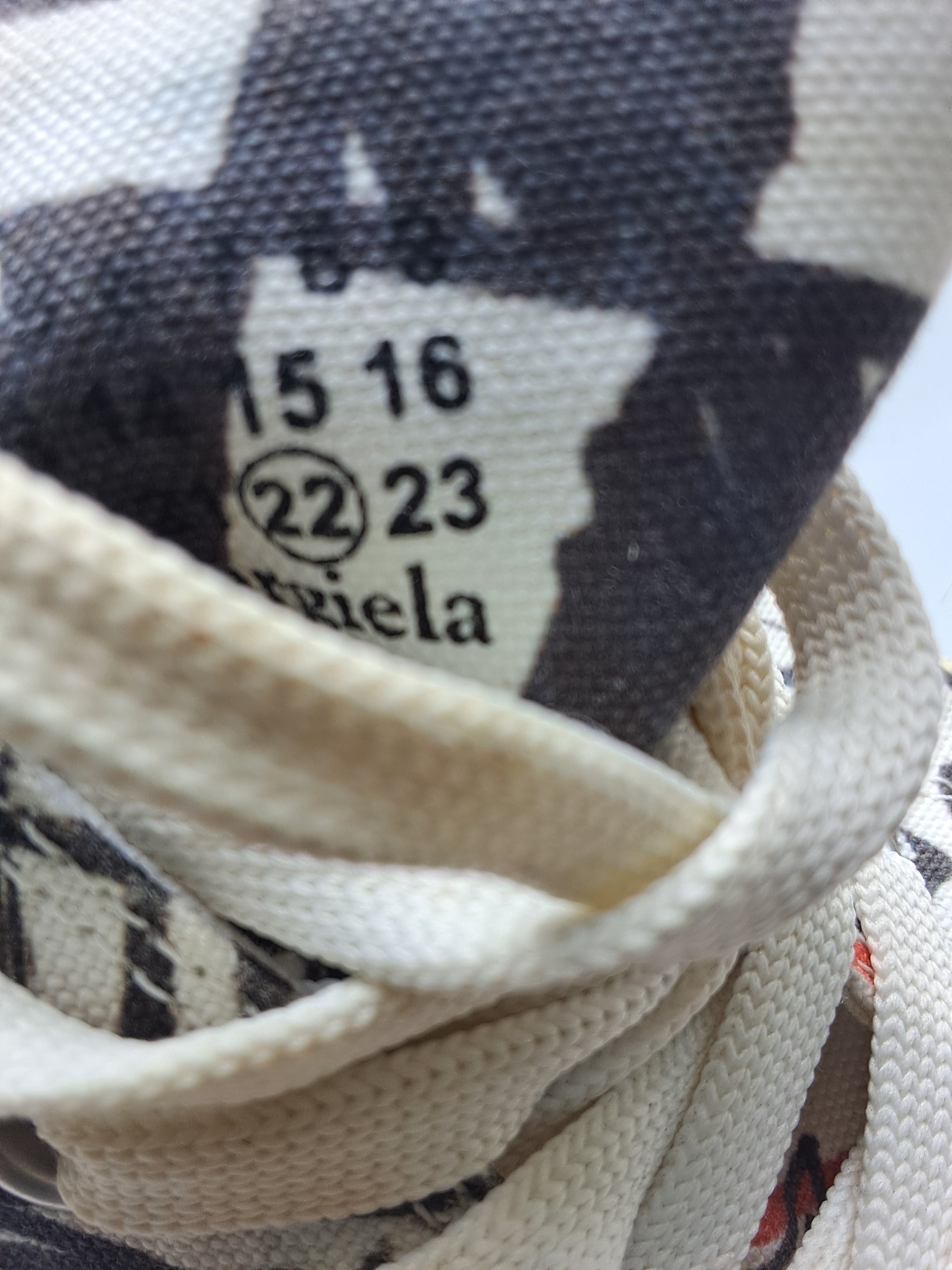 Maison Margiela Maison MargielaLow Top Sneakers«Graffiti Print»Rare Archives Size US 9 / EU 42 - 9 Thumbnail