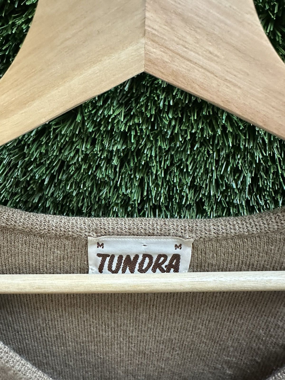 Tundra × Vintage Vintage 1980s Tundra V-Neck Sweater Medium Size US M / EU 48-50 / 2 - 3 Thumbnail