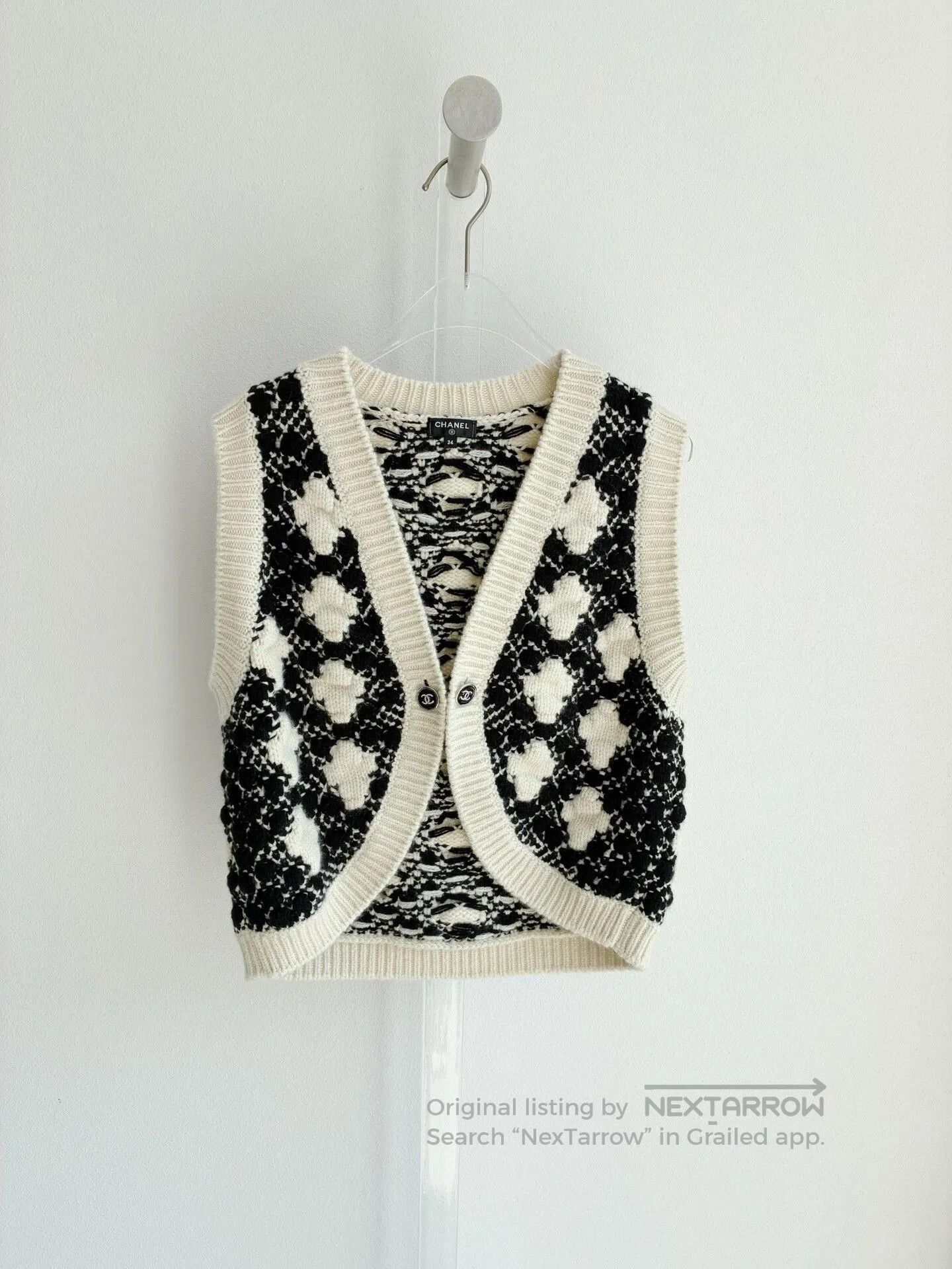 Chanel Chanel 21A Black White Knit Vest. Size XXS / US 00 / IT 34 - 2 Thumbnail
