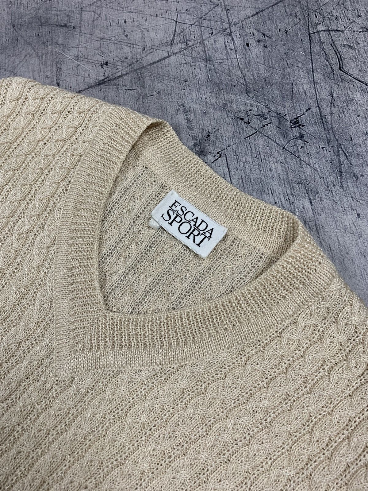 Escada Escada Sport Cable Knit Sweater V-Neck Size M Beige Luxury Size M / US 6-8 / IT 42-44 - 4 Thumbnail