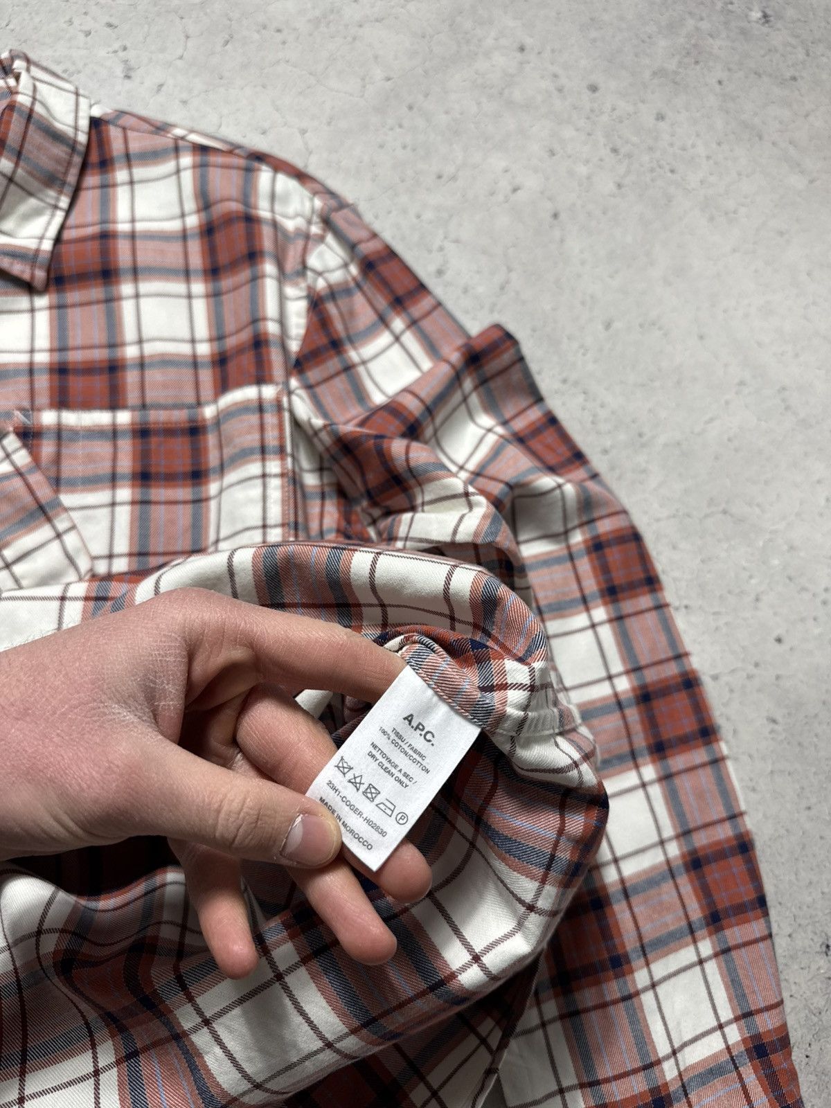 A.P.C. A.P.C Check Button Up Shirt Flannel Size L Size US L / EU 52-54 / 3 - 7 Thumbnail