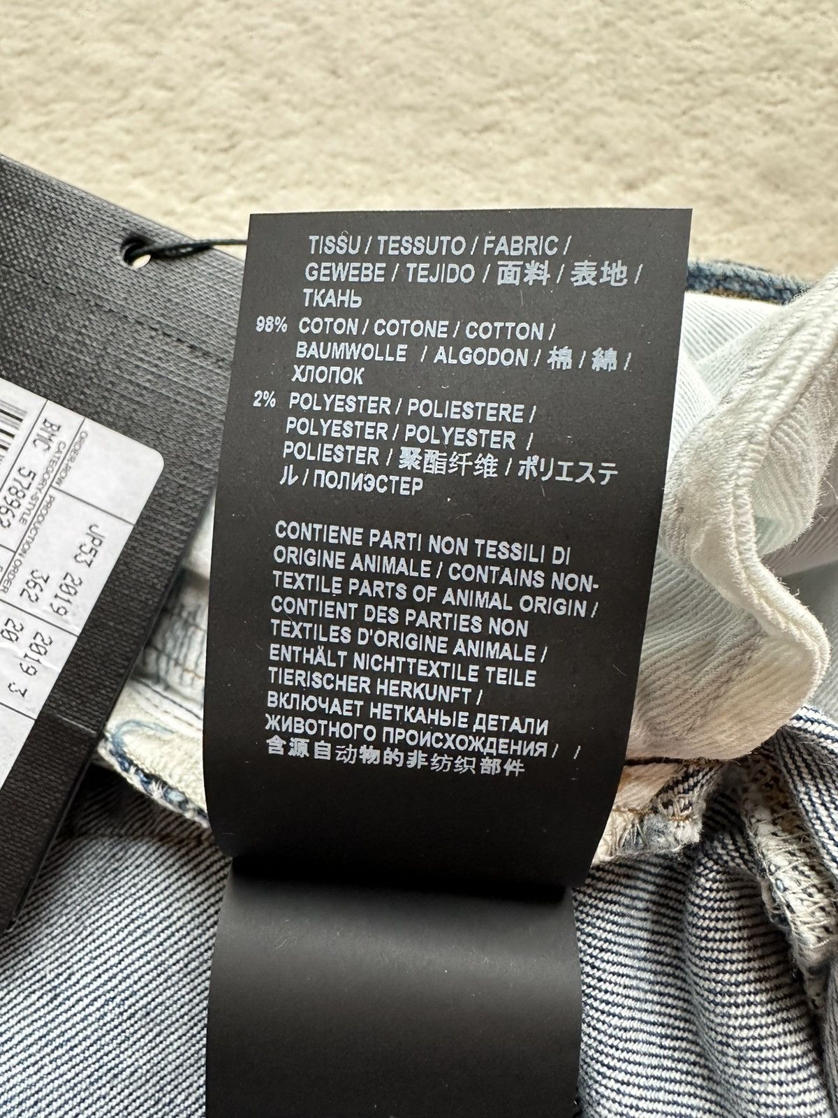 Saint Laurent Paris FW19 Saint Laurent distressed ripped jeans BNWT 30 D02 Size US 30 / EU 46 - 22 Thumbnail