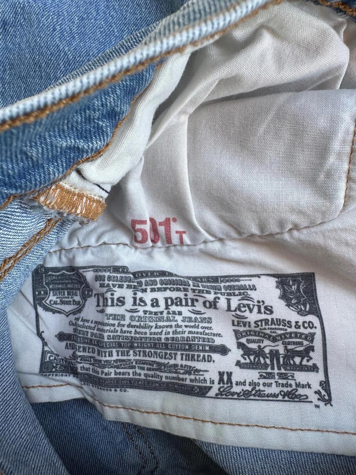 Designer Vintage Levi’s 501T Button-Fly Jeans – Size W31 L28 Raw Hem Size US 31 - 3 Thumbnail