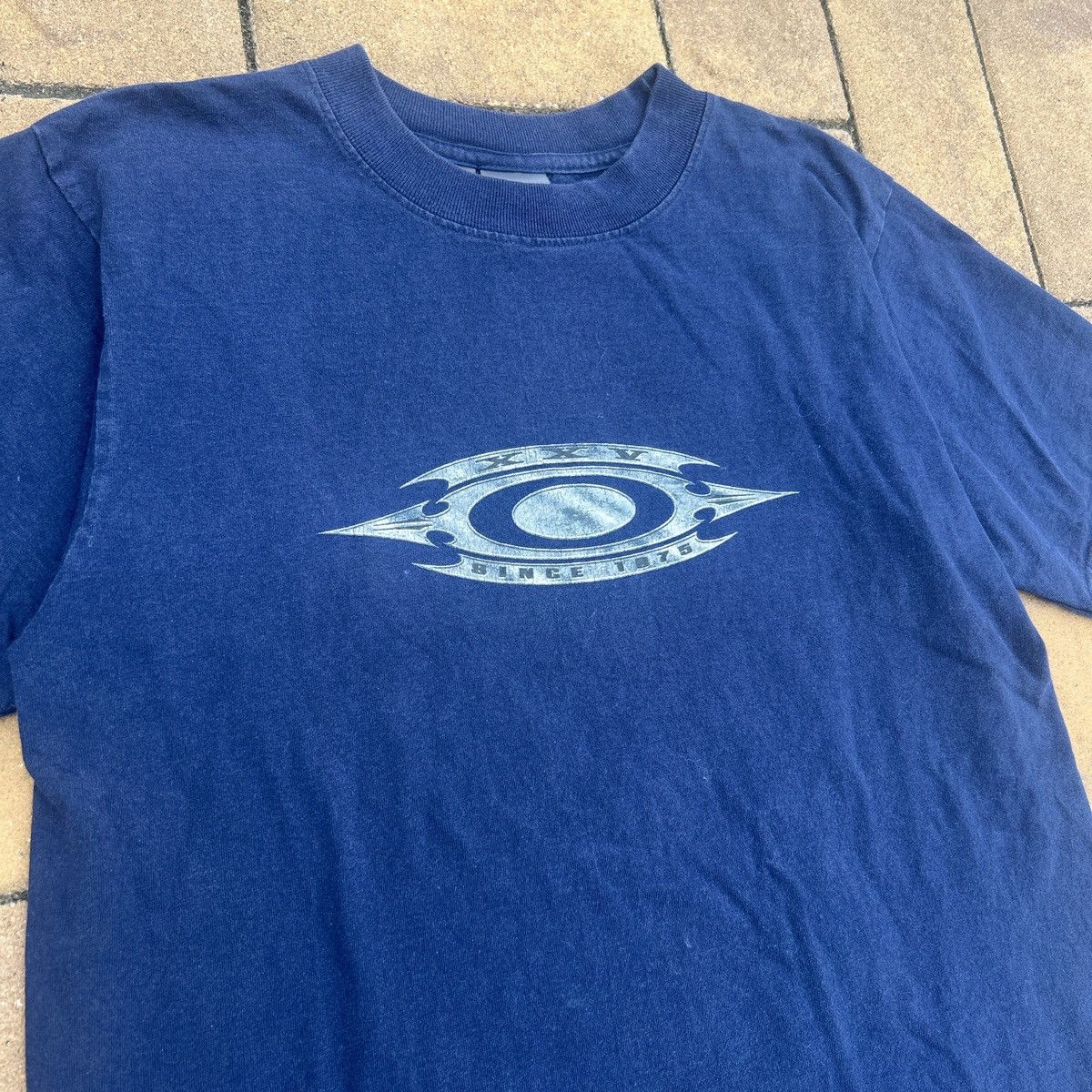 Oakley Grail vintage Oakley Software 25th anniversary navy t shirt Size US M / EU 48-50 / 2 - 2 Thumbnail