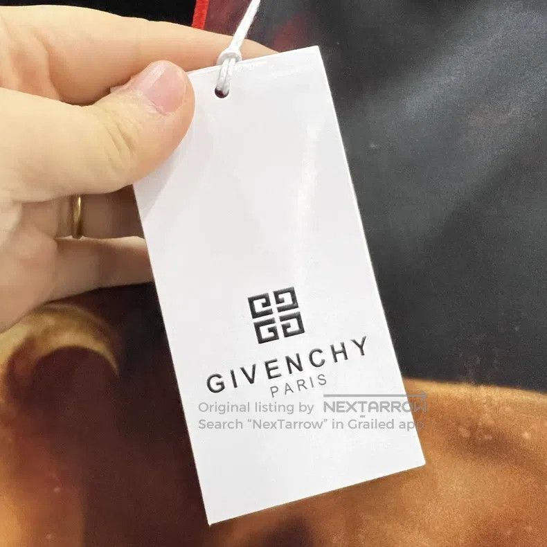 Givenchy Givenchy Crossed Crossbody Printed Hoodie (Size S) Size US S / EU 44-46 / 1 - 4 Thumbnail