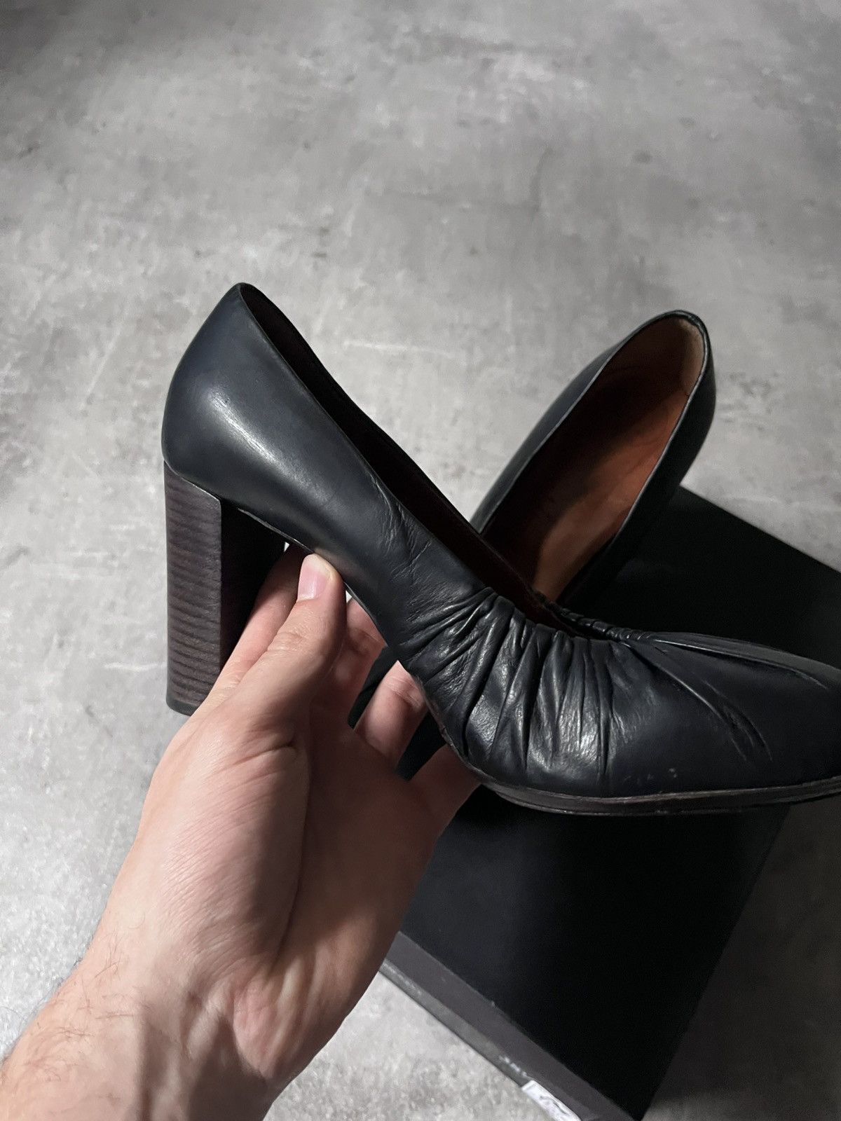 Dries Van Noten Dries Van Noten leather Gathered heels dark navy Size US 8.5 / IT 38.5 - 5 Thumbnail