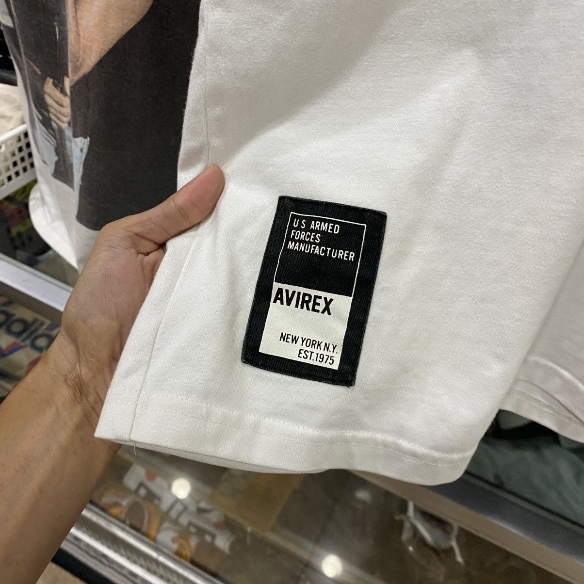Avirex × Vintage Vintage AVIREX USA Military American Style T-Shirts Size US XL / EU 56 / 4 - 8 Thumbnail