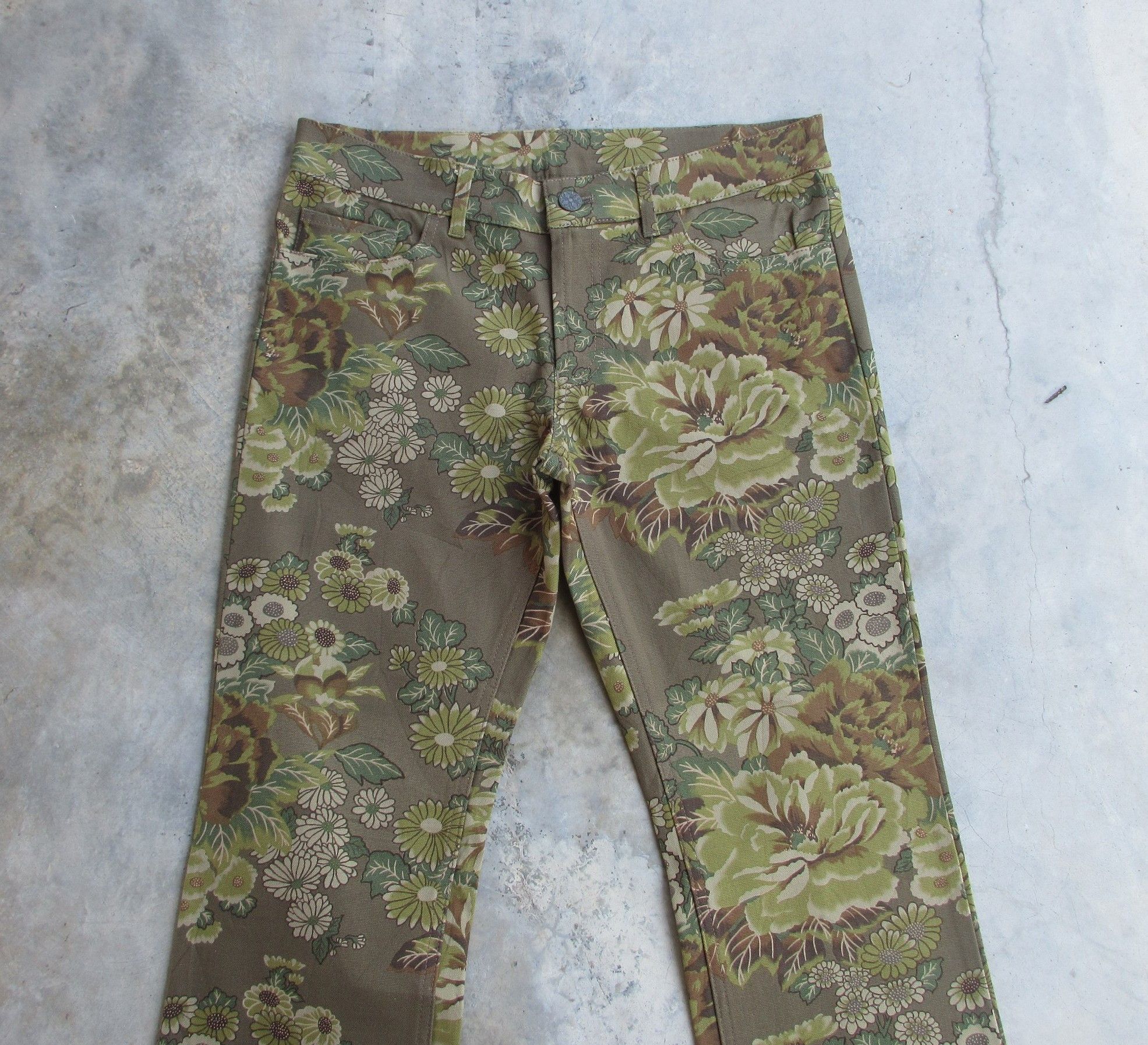 Japanese Brand FLARED JAPANESE CHEALSEA OLD FLORAL ABSTRACT LOWRISE SLIM Size US 28 / EU 44 - 6 Thumbnail