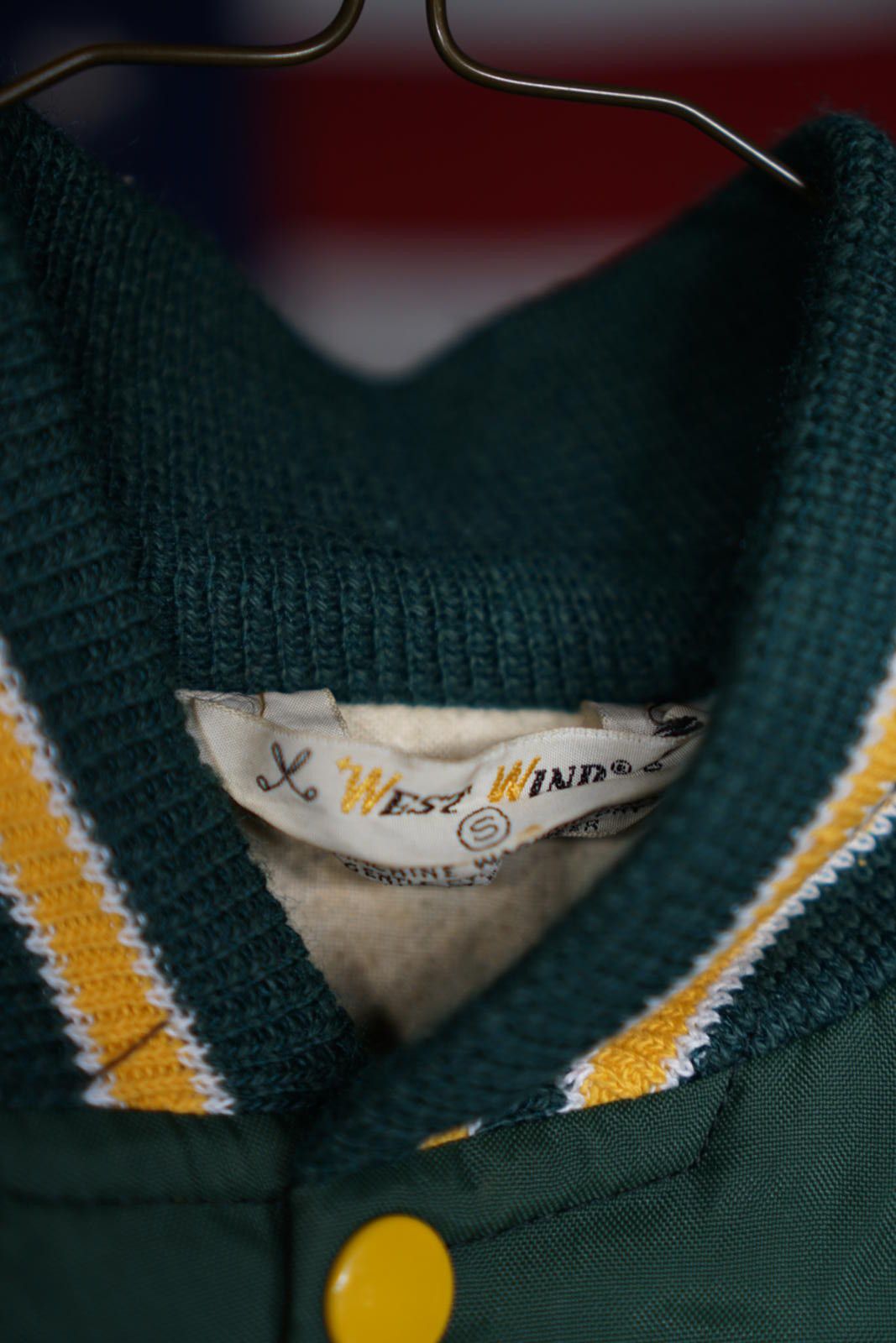 Other 70s Satin Bomber Jacket Collegiate Green Yellow Size Small Size US S / EU 44-46 / 1 - 3 Thumbnail