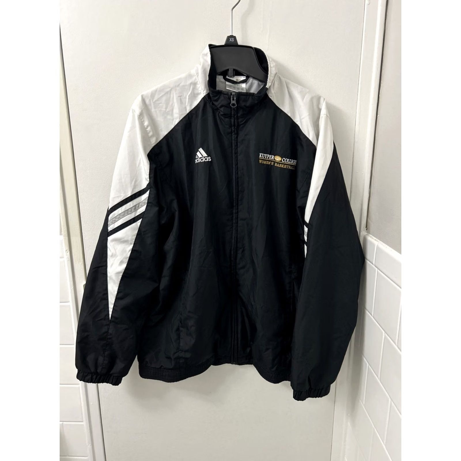 Adidas Adidas Track Jacket Womens XS Black White Full Zip Long Sleeve Tricot Pockets Breathable Lightweight Easy Care Size XS / US 0-2 / IT 36-38 - 2 Thumbnail