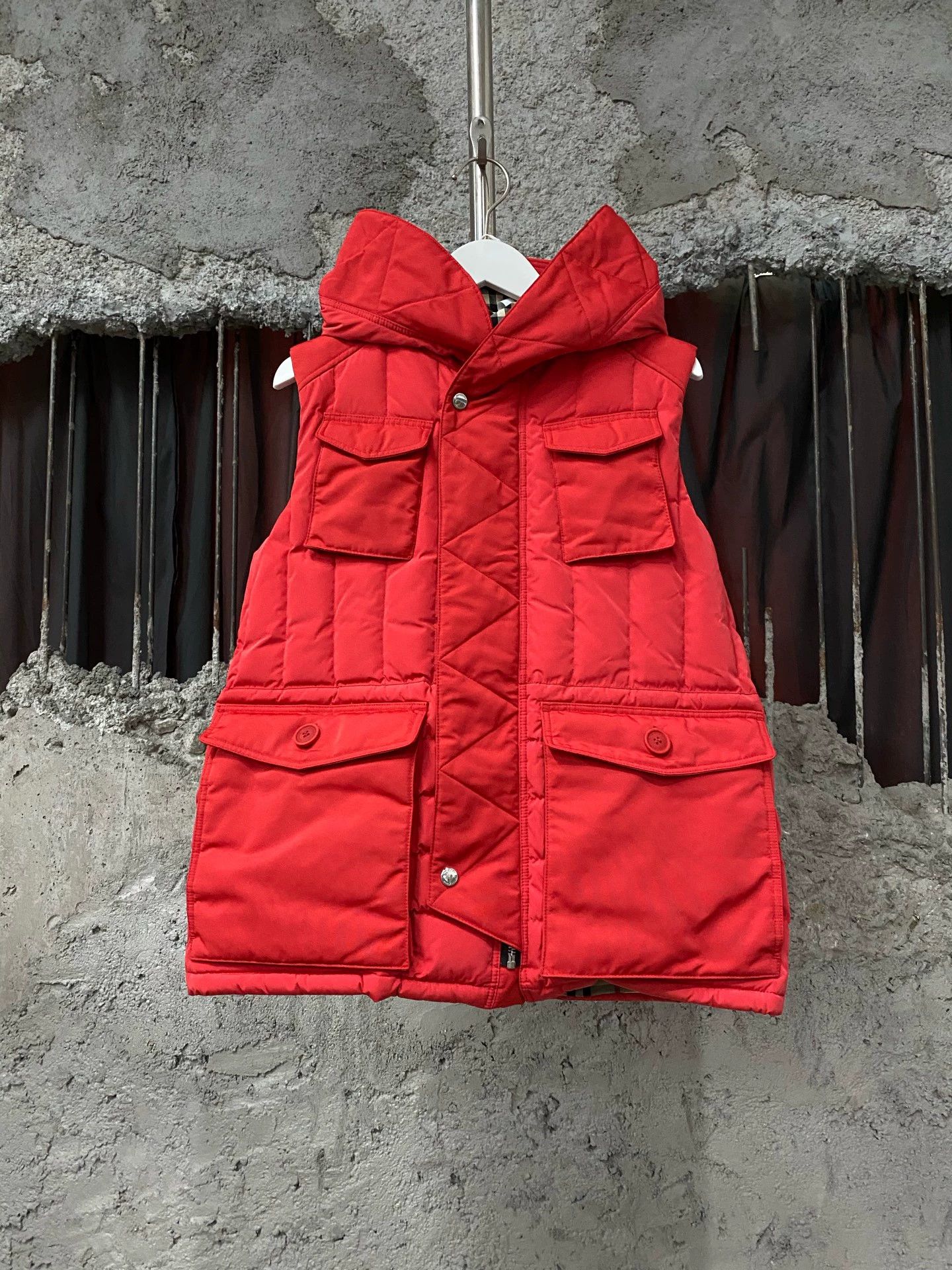 Burberry Burberry Puffer Vest 12y New Size XXS / US 00 / IT 34 - 1 Thumbnail