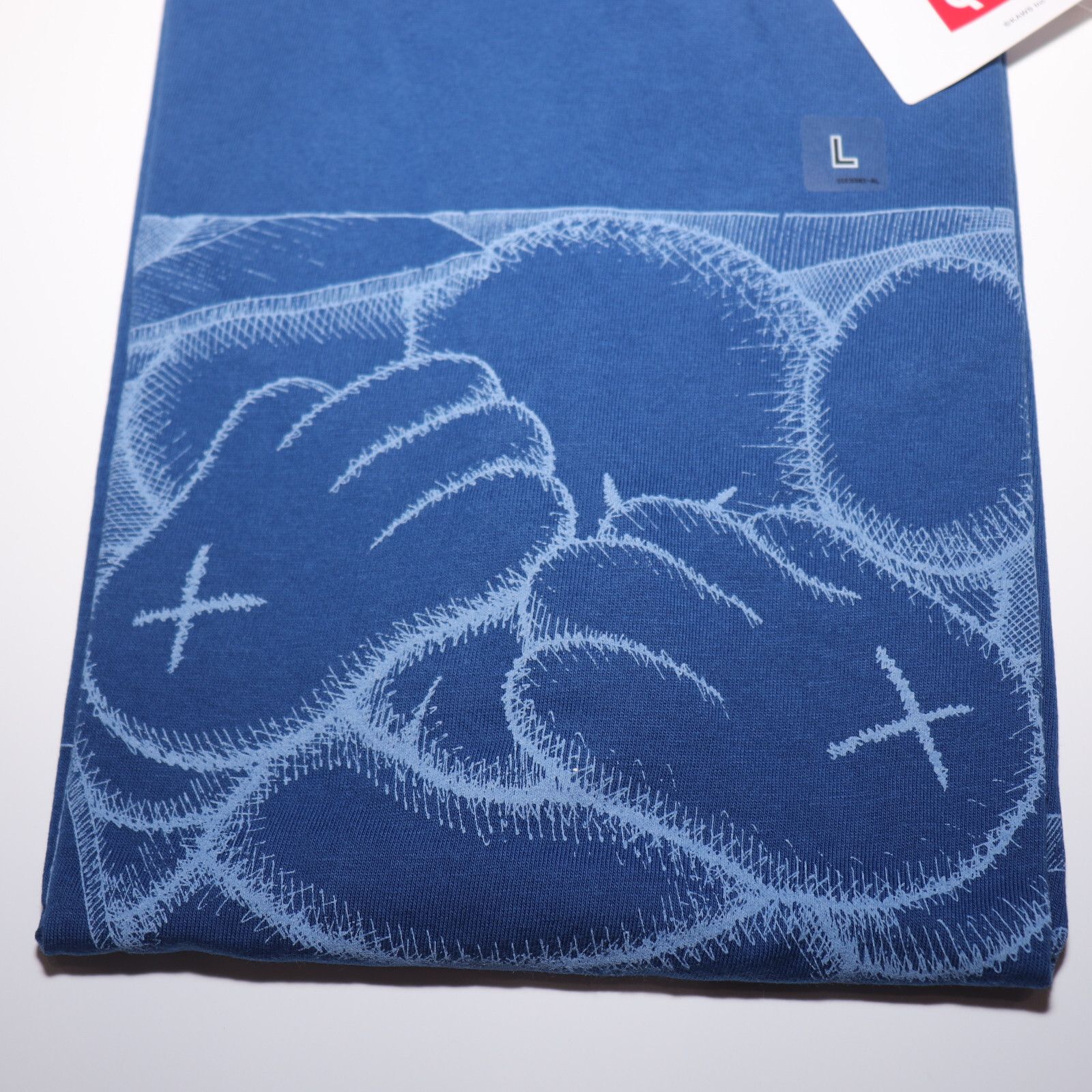 Kaws KAWS x Uniqlo Chum Blue Tee - Size Large - Asia Sizing Size US L / EU 52-54 / 3 - 6 Thumbnail