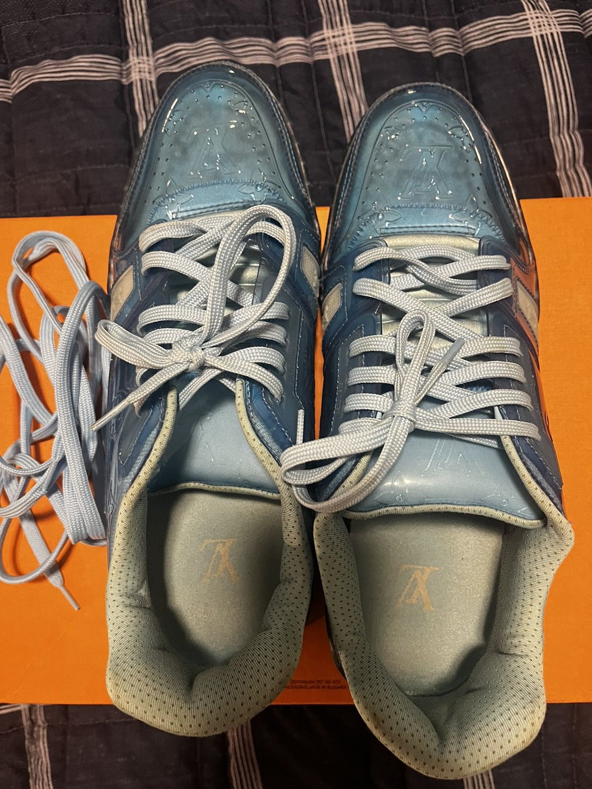 Louis Vuitton Louis Vuitton trainer blue transparent Size US 8 / EU 41 - 5 Thumbnail