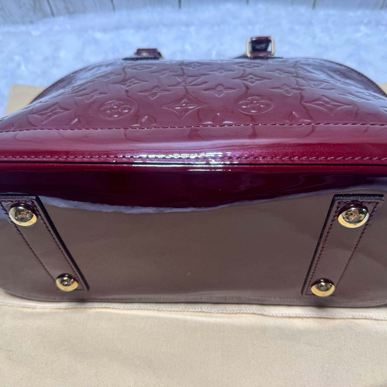 Louis Vuitton Authentic Louis Vuitton Alma Handbag Monogram Vernis SN4114 Size ONE SIZE - 15 Thumbnail
