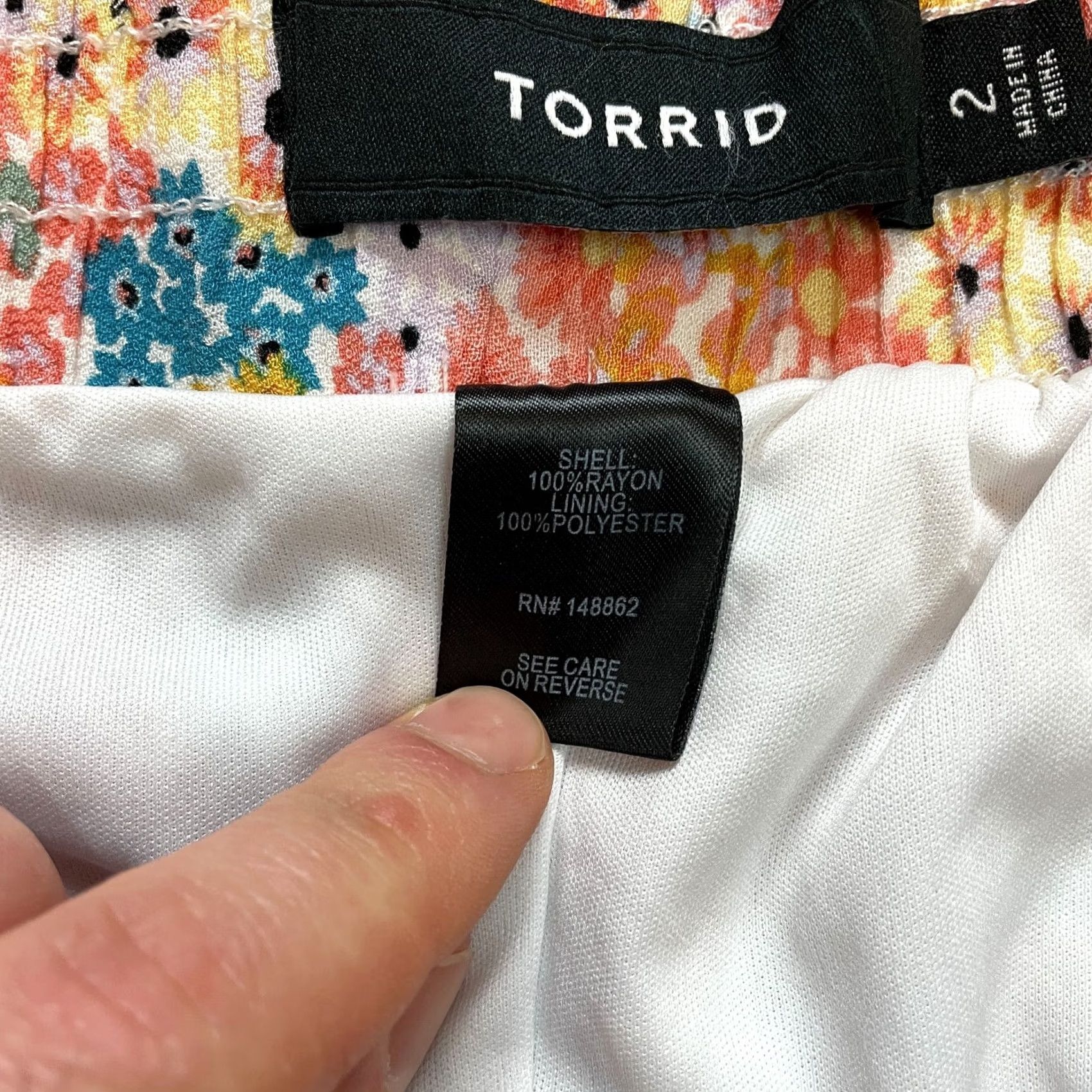 Torrid Torrid Sweat Shorts Womens L Colorful Floral Lined Lounge Casual Soft Size 27" / US 4 / IT 40 - 7 Thumbnail