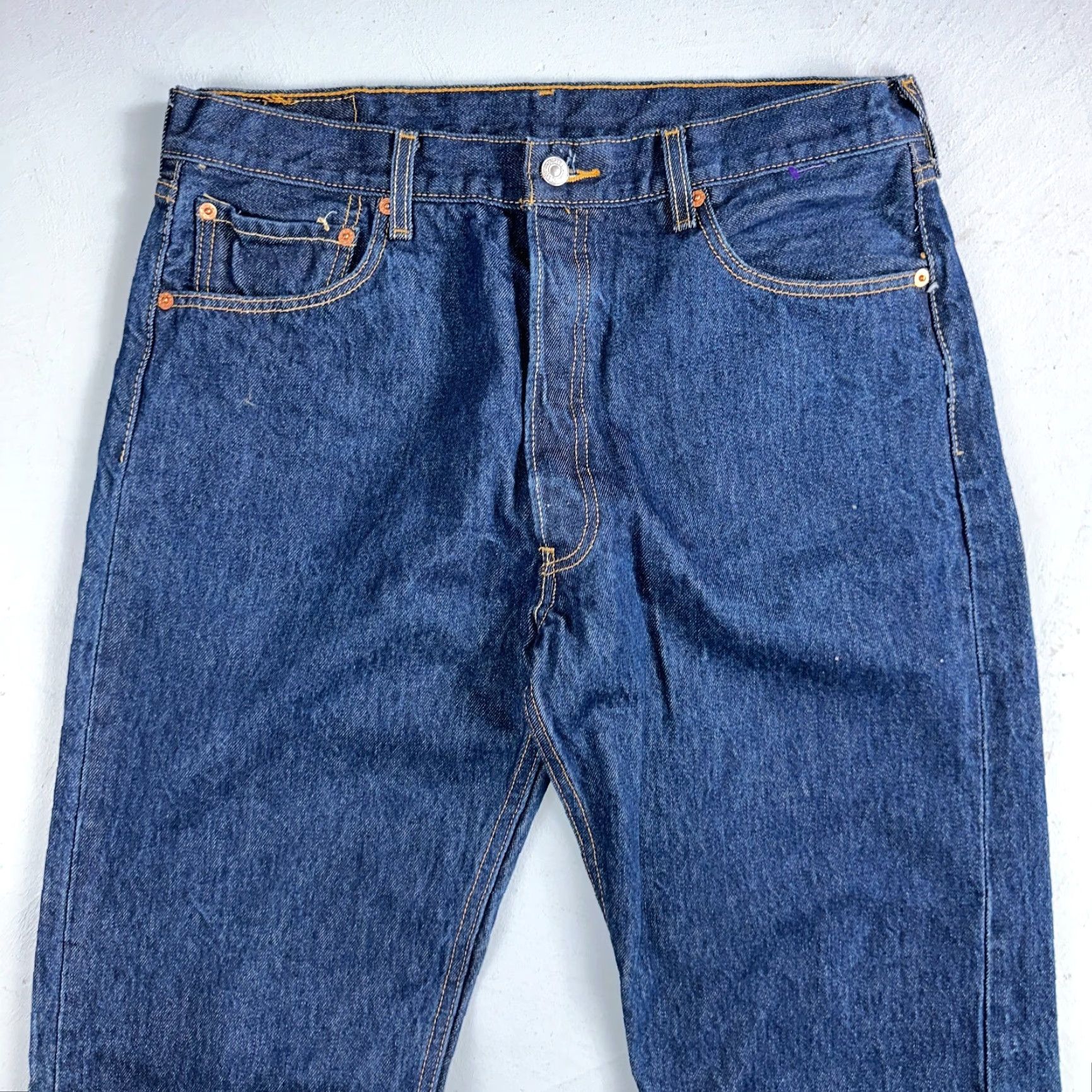 Levi's VINTAGE Levi's 501 Jeans Men Adult Medium Dark Blue 90s Straight Leg Denim Casual Size US 36 / EU 52 - 2 Thumbnail