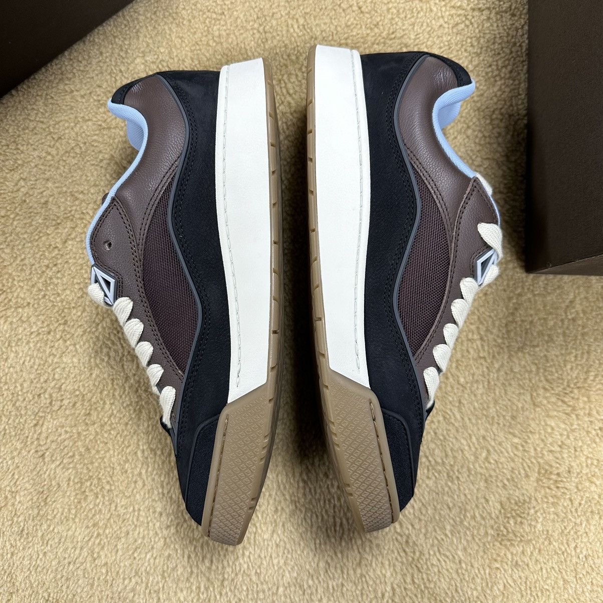Dior × Travis Scott Dior B713 x Cactus Jack ‘Limited Edition Numbered Sneaker Size US 10.5 / EU 43-44 - 9 Thumbnail